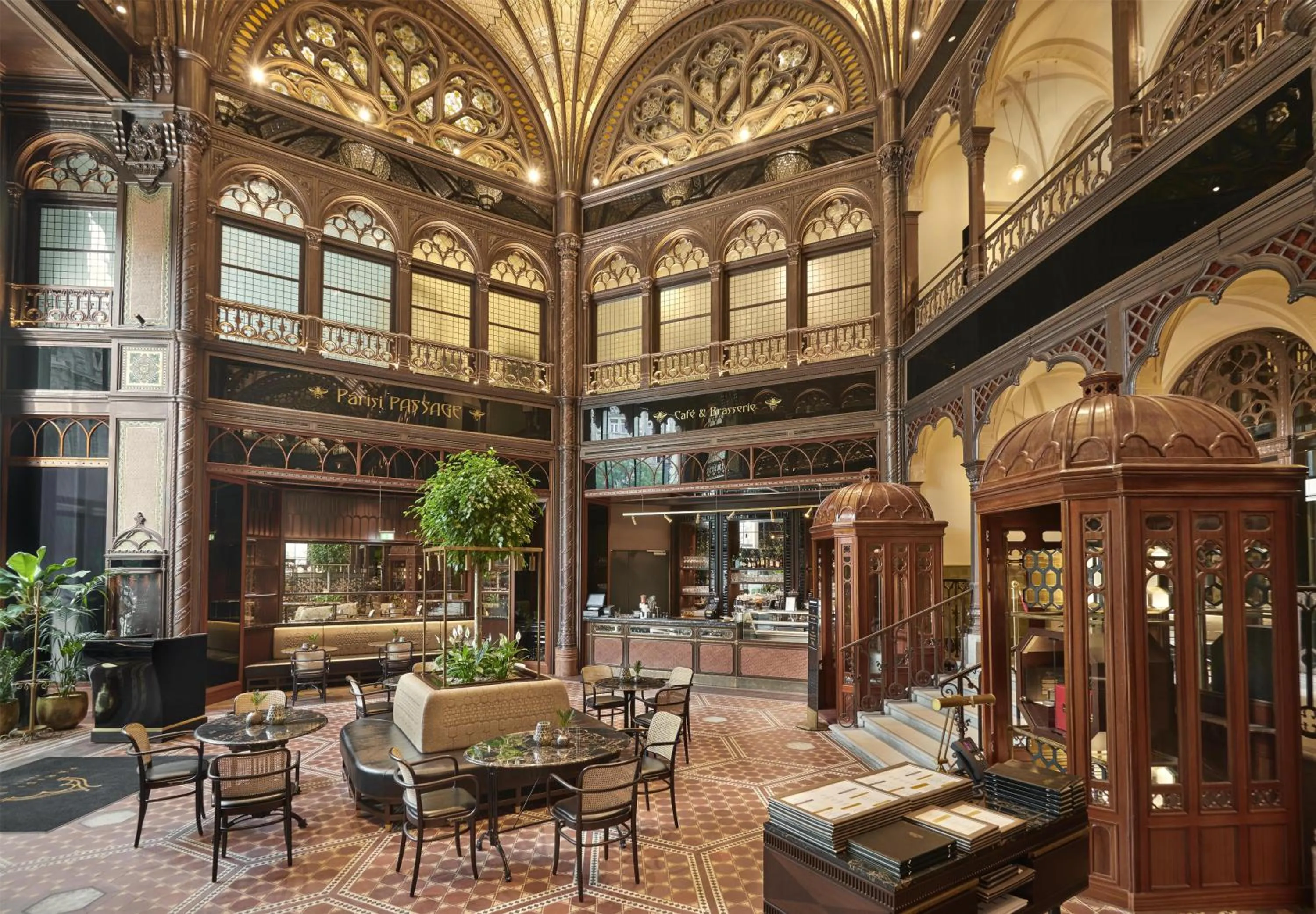 Restaurant/places to eat in Párisi Udvar Hotel Budapest, part of Hyatt