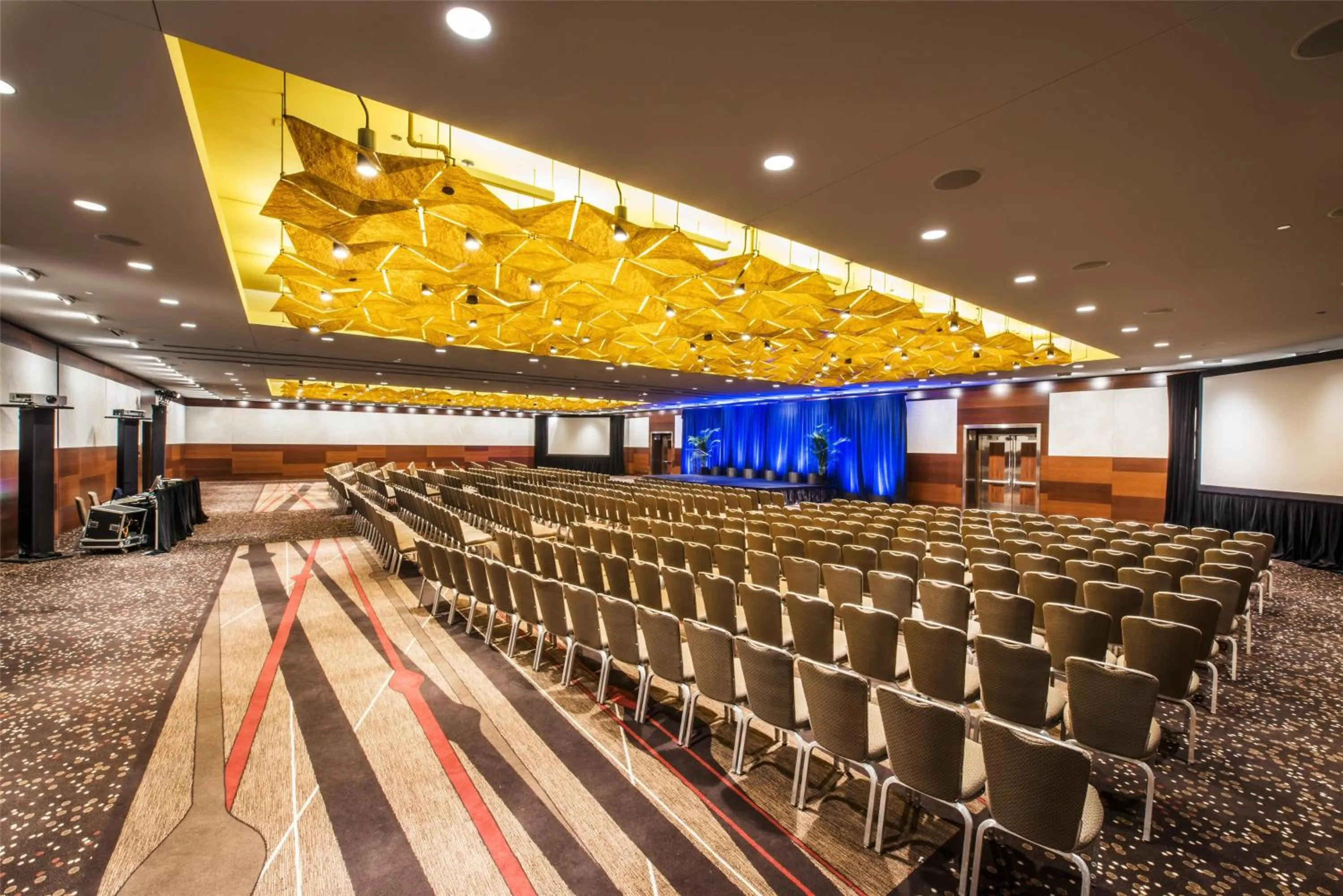 Lobby or reception in Párisi Udvar Hotel Budapest, part of Hyatt