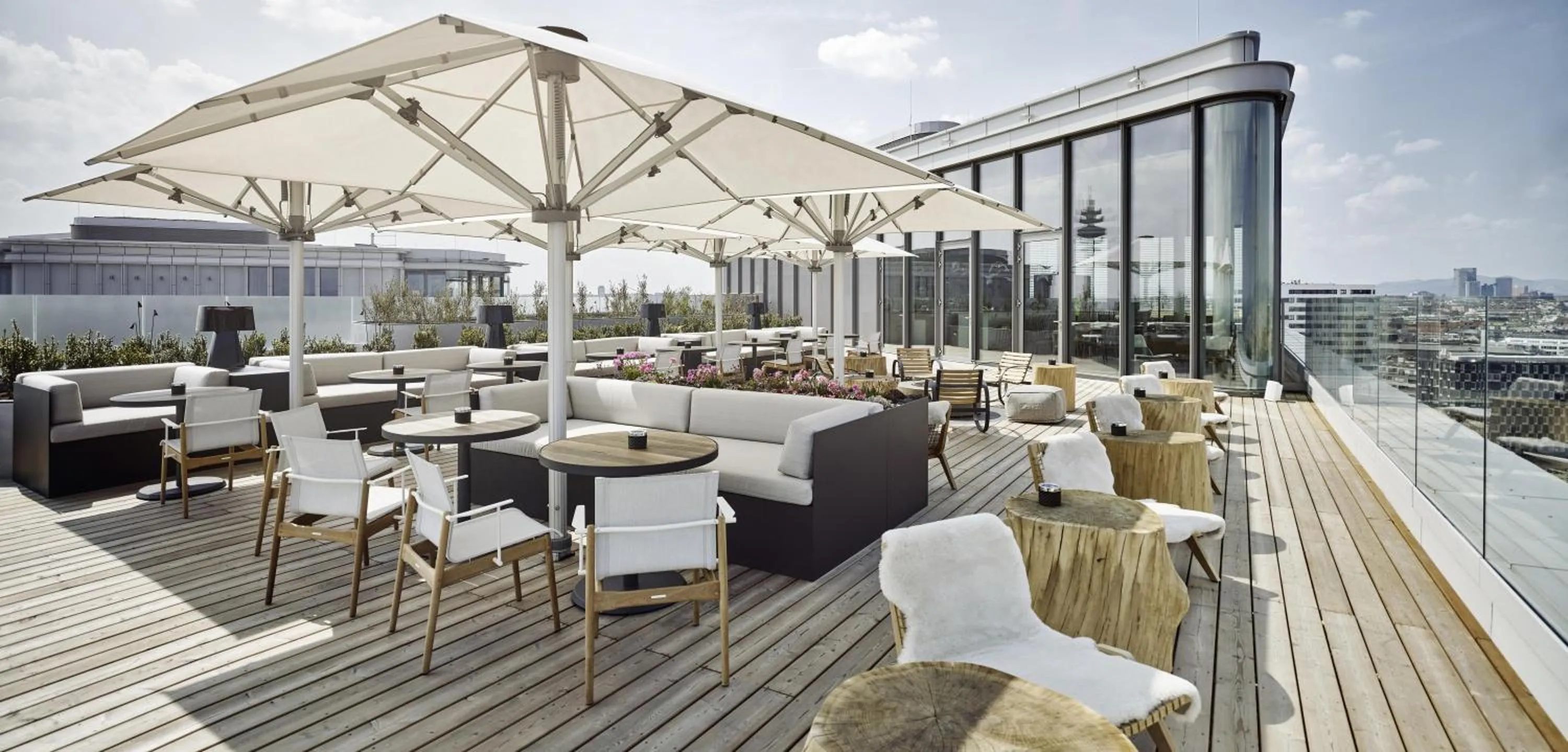 Lounge or bar in Hyatt Regency Vienna