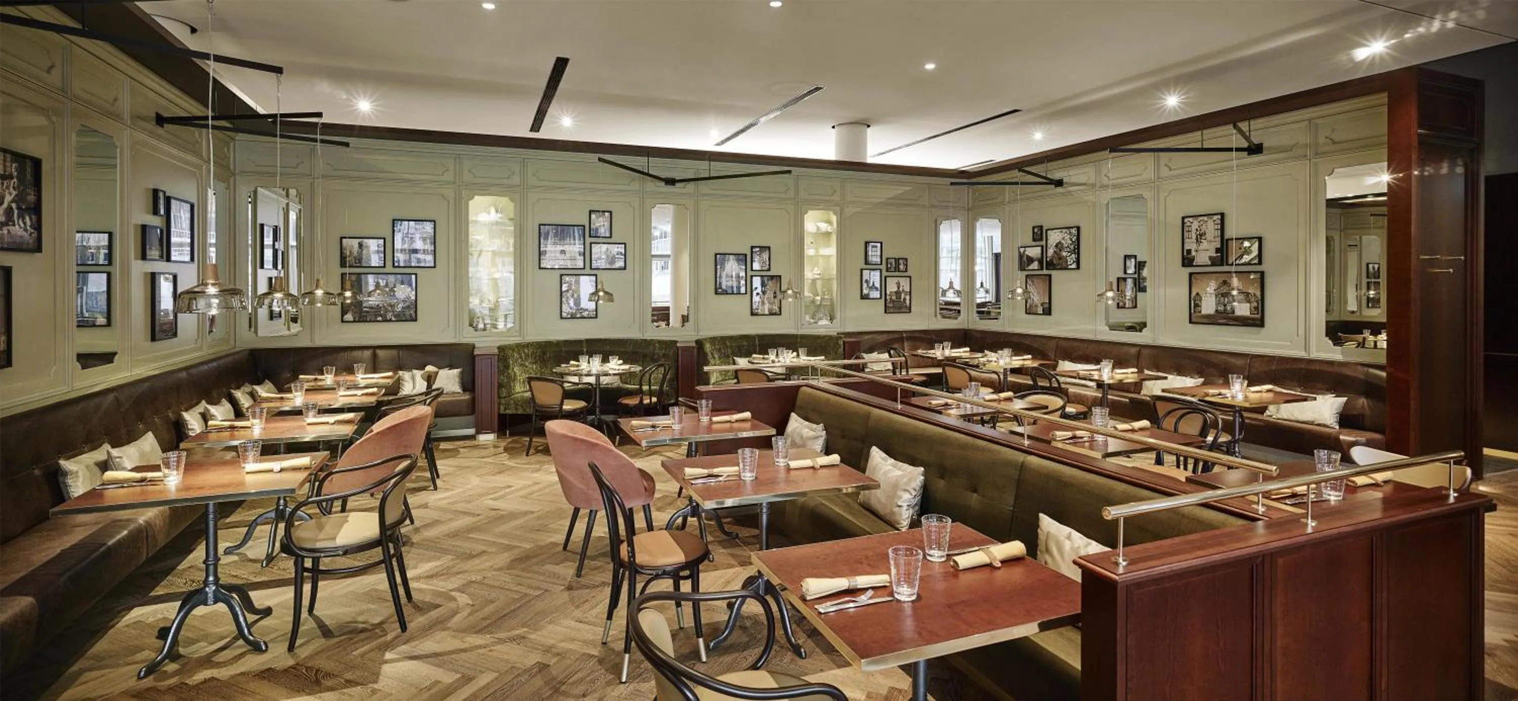 Restaurant/places to eat in Hyatt Regency Vienna
