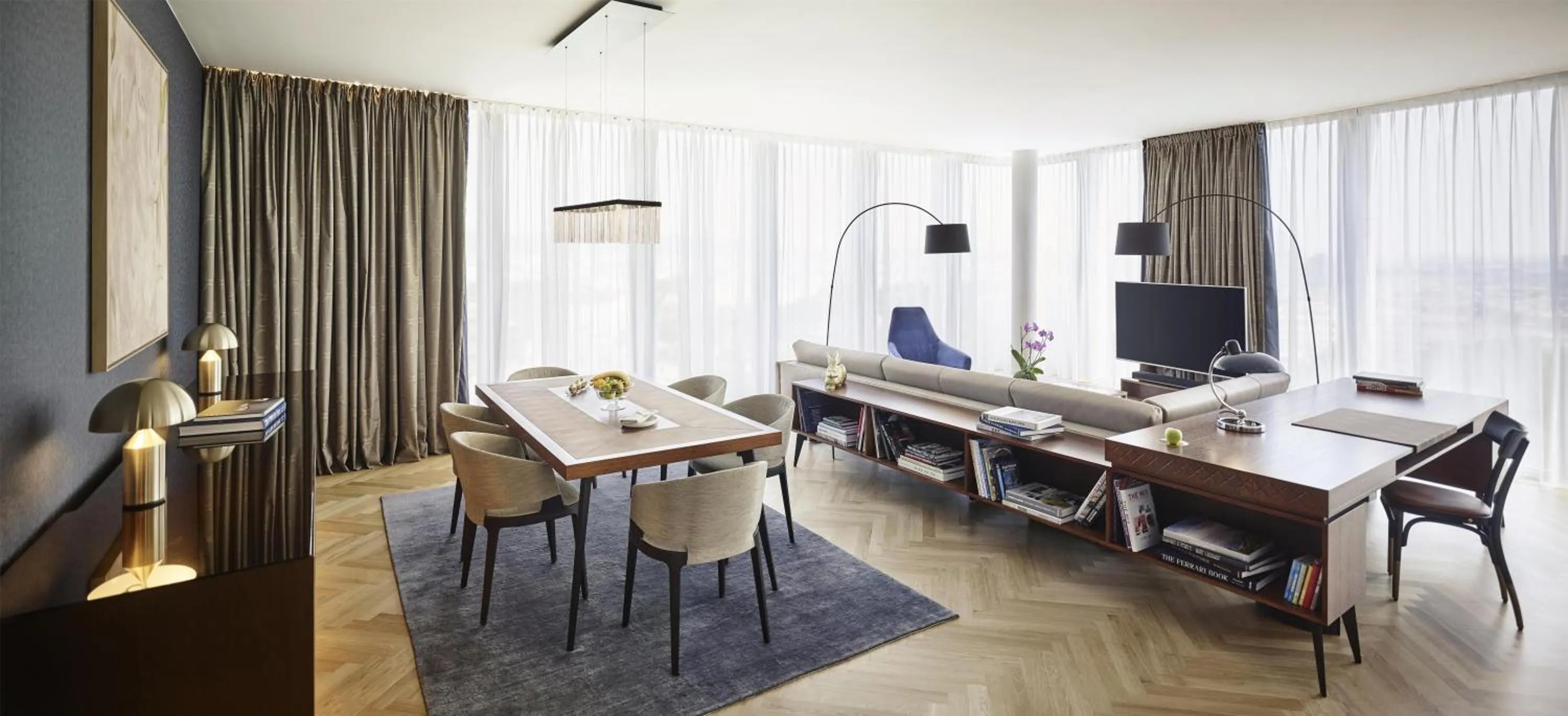 Photo of the whole room in Hyatt Regency Vienna