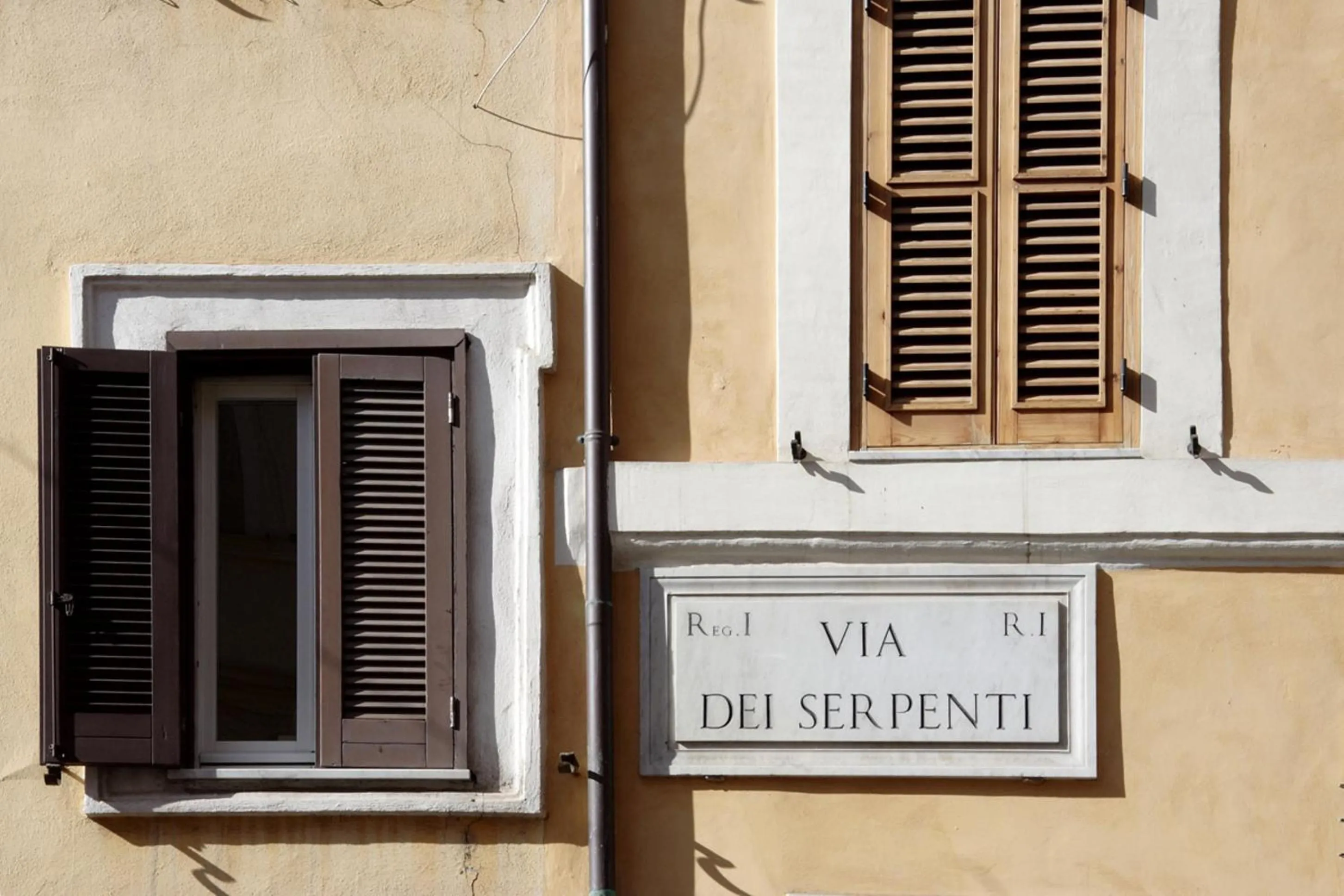 Facade/entrance in Daplace - HQH Colosseo