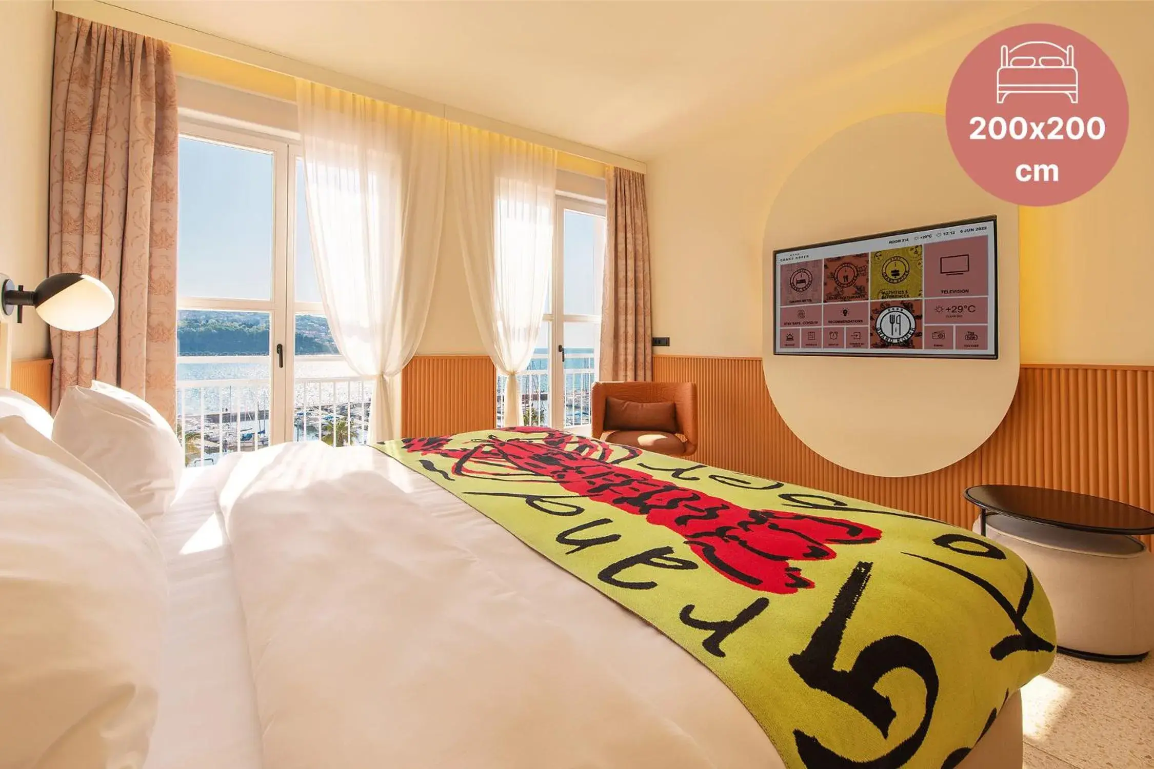 Superior Double Room with Sea View in Hotel Grand Koper Superior Double Room with Sea View in Hotel Grand Koper