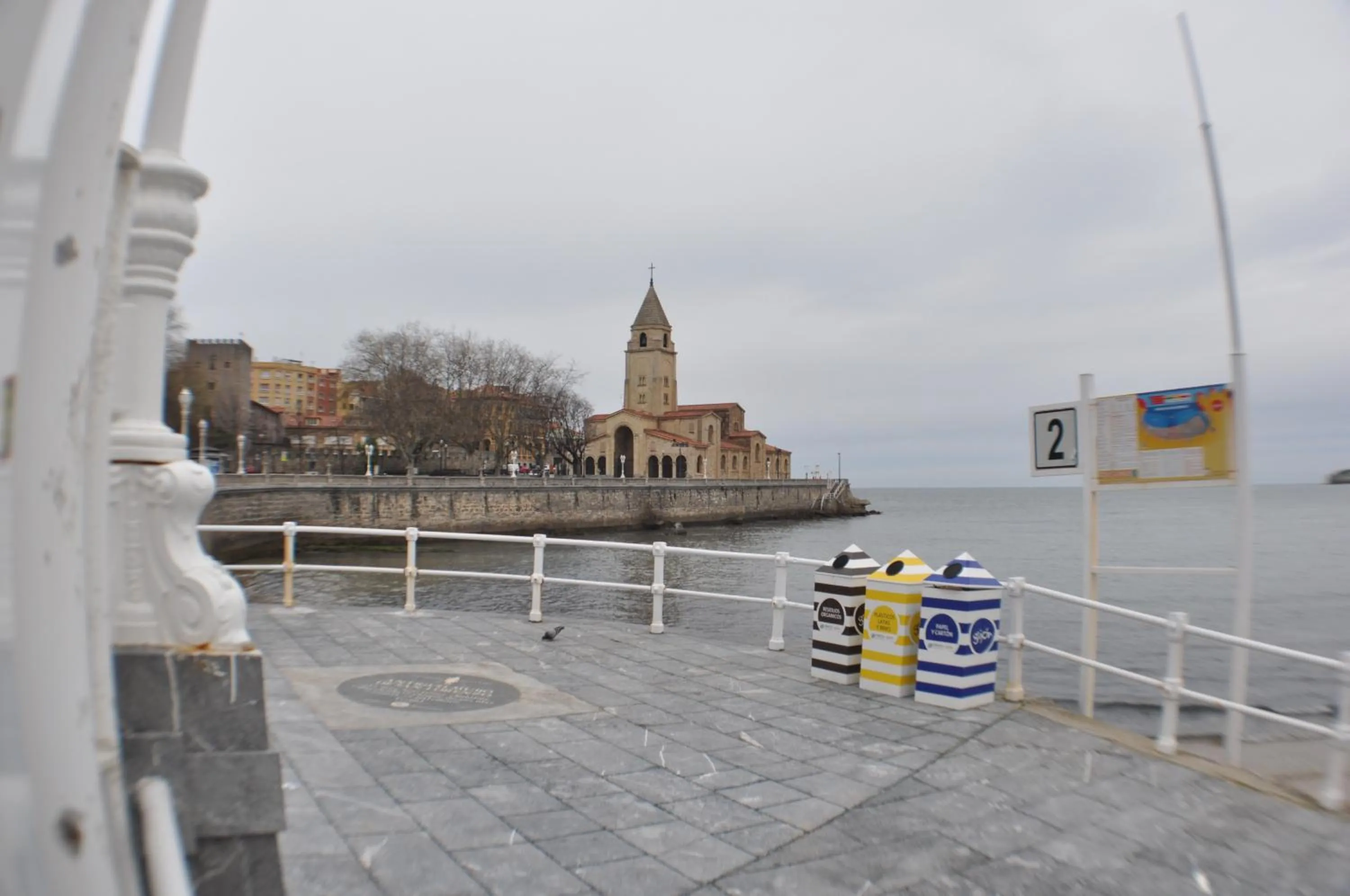 Nearby landmark in La Casona de Jovellanos