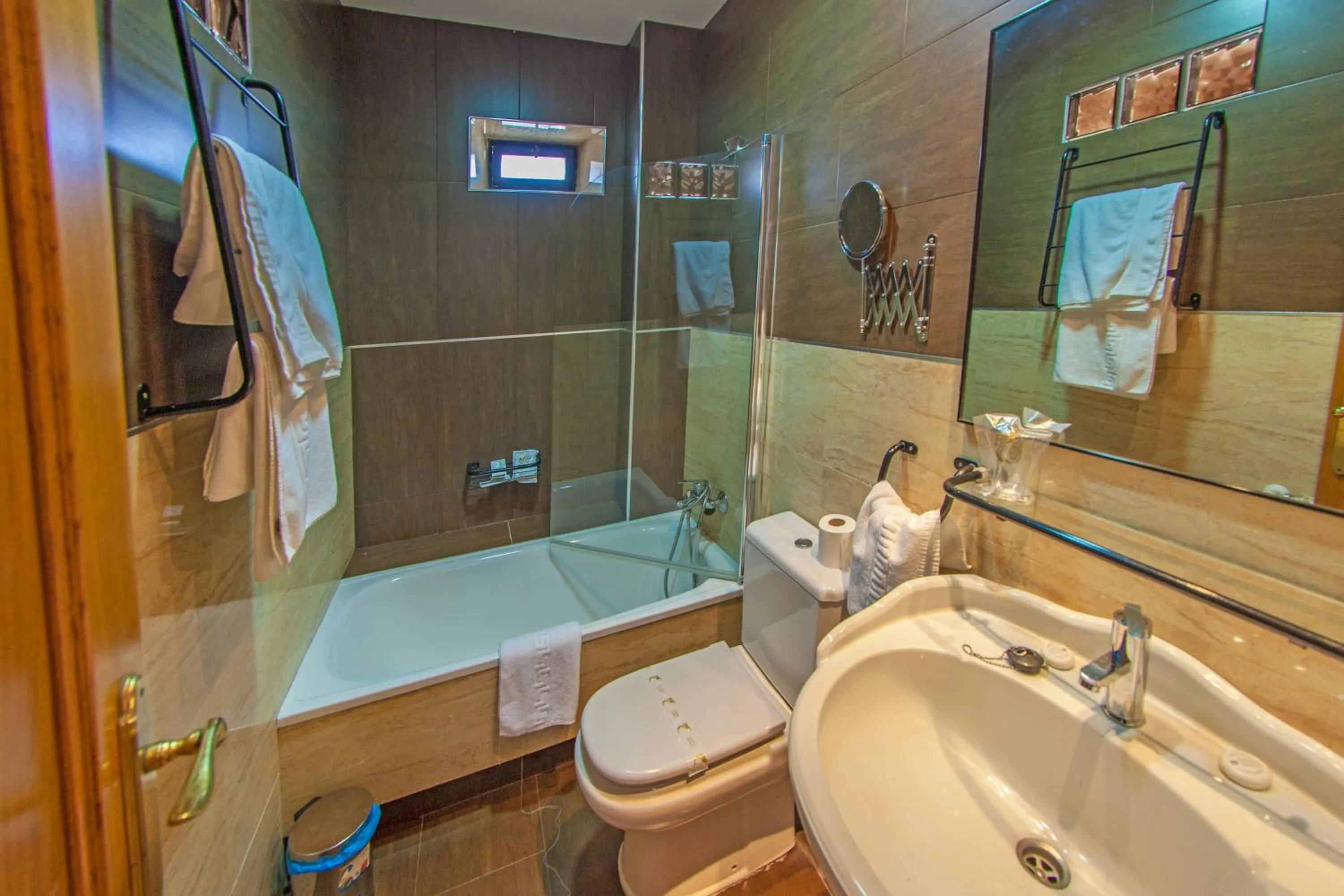 Bathroom in La Casona de Jovellanos