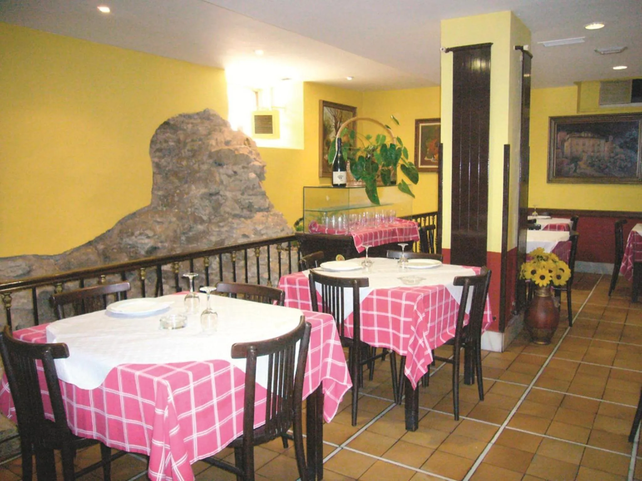 Restaurant/places to eat in La Casona de Jovellanos