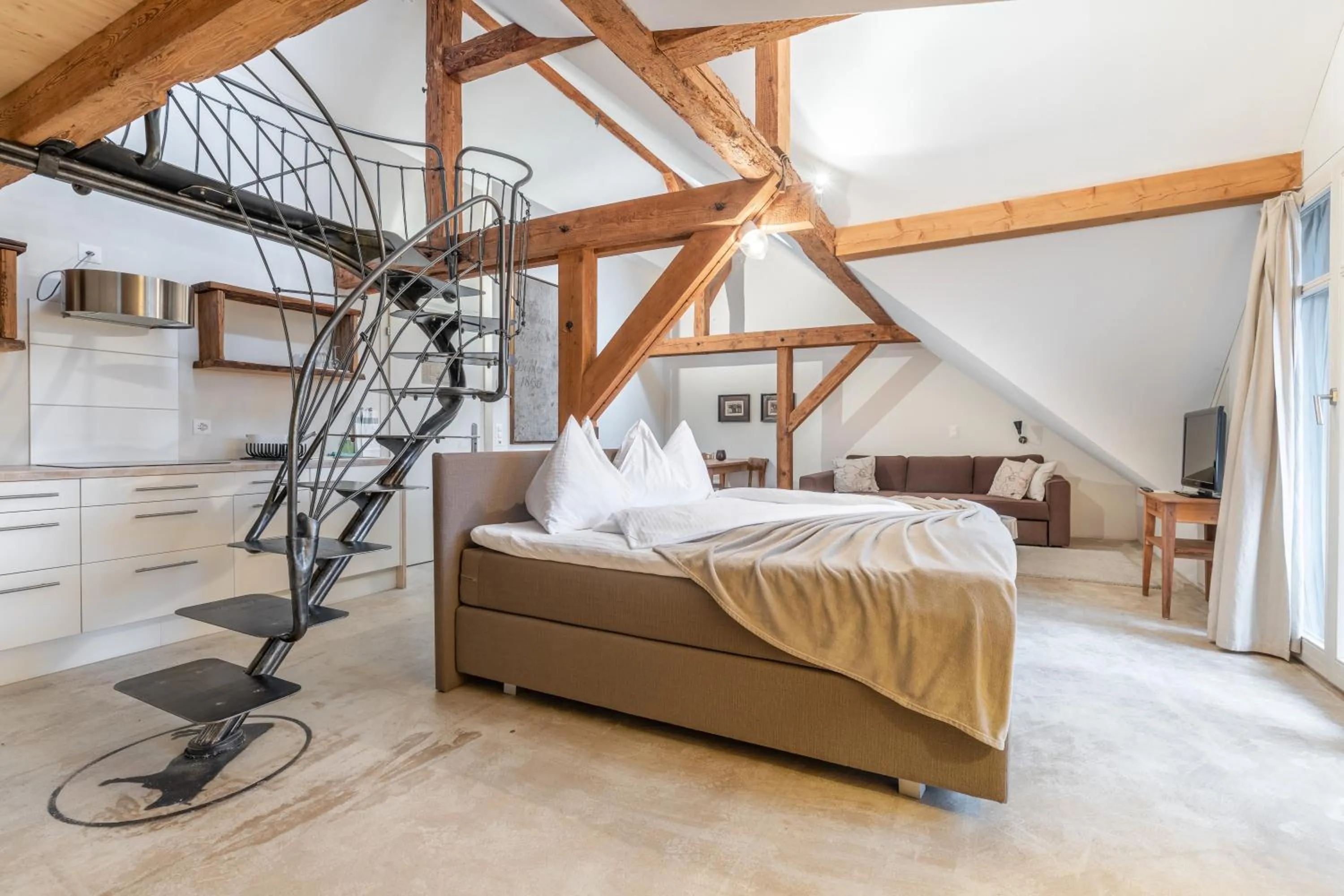 Photo of the whole room, Bed in Apart Hotel Wetterhorn