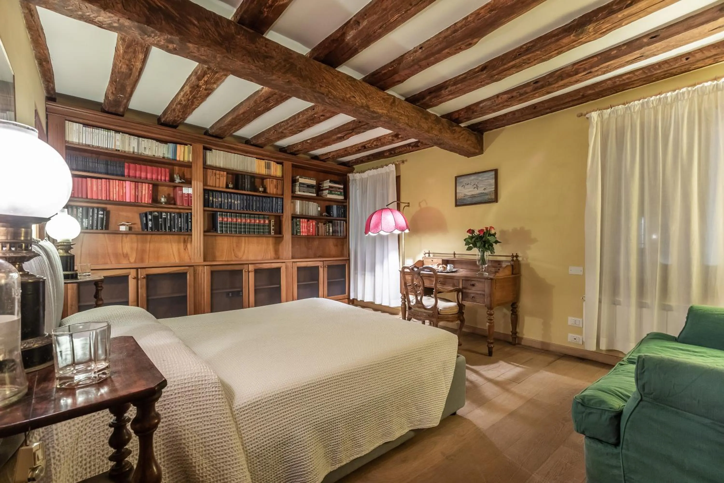 Bedroom, Bed in La Tana Cozy Apartment in Campo San Maurizio