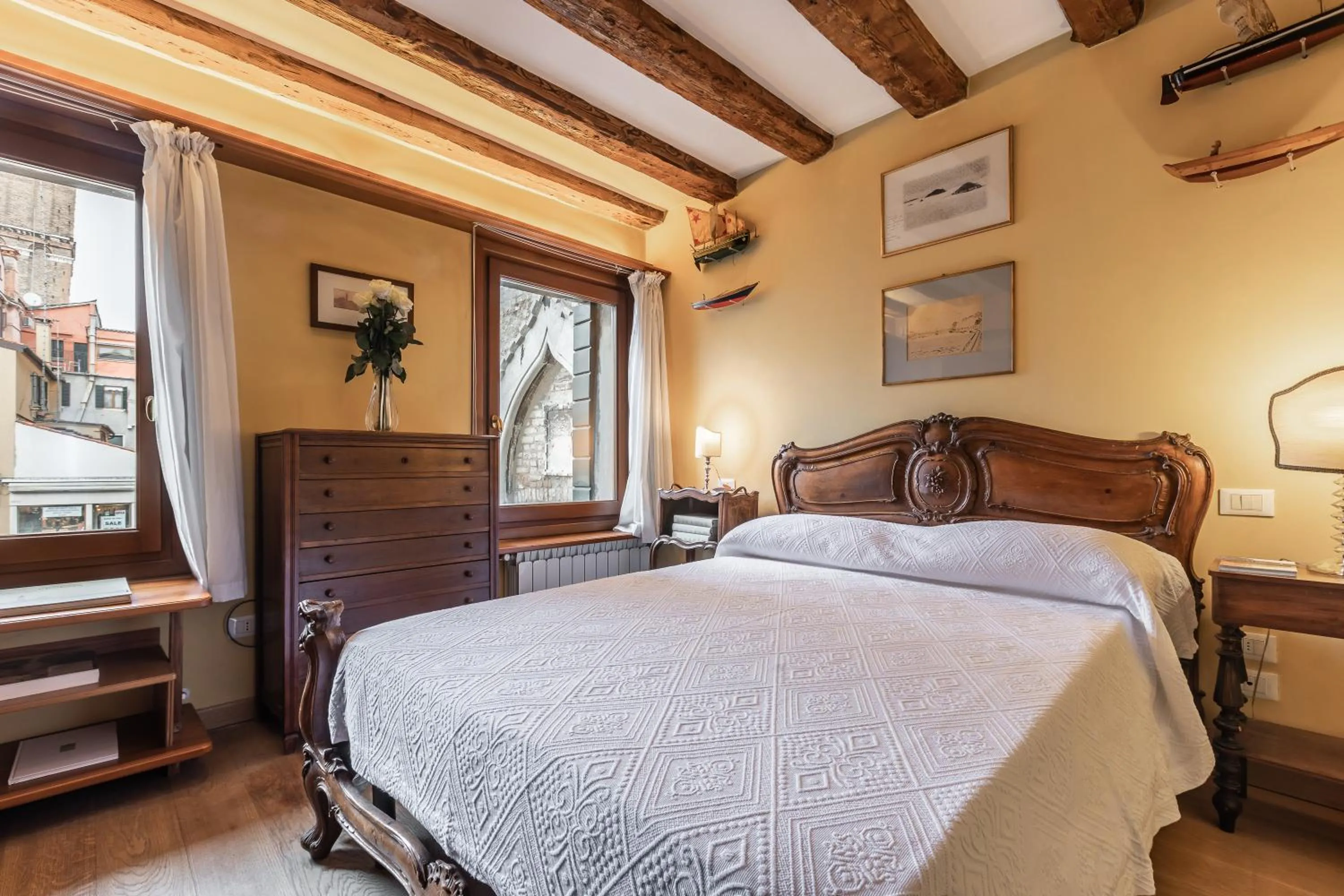 Photo of the whole room, Bed in La Tana Cozy Apartment in Campo San Maurizio