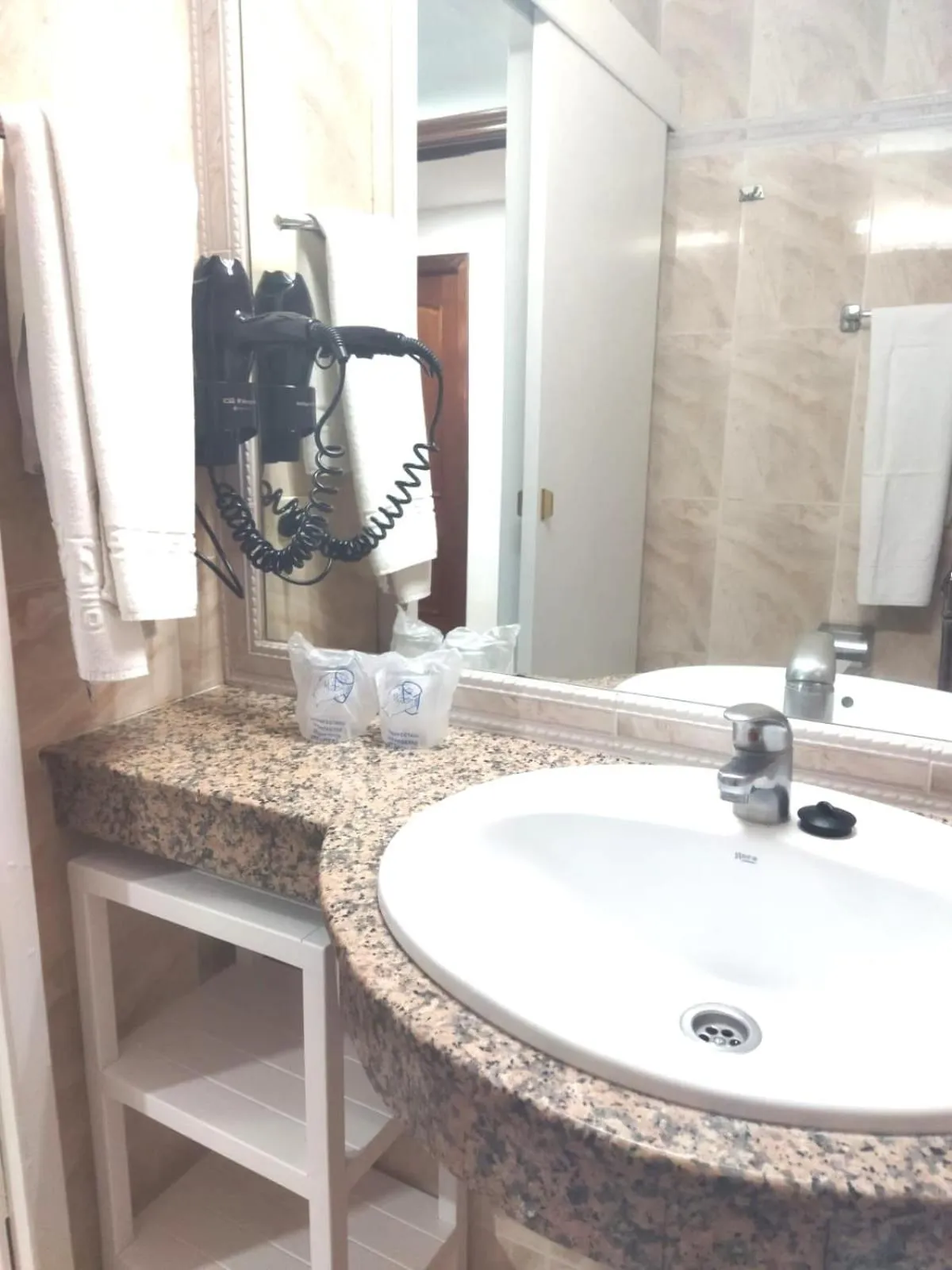 Bathroom in Apartamentos Pez Azul