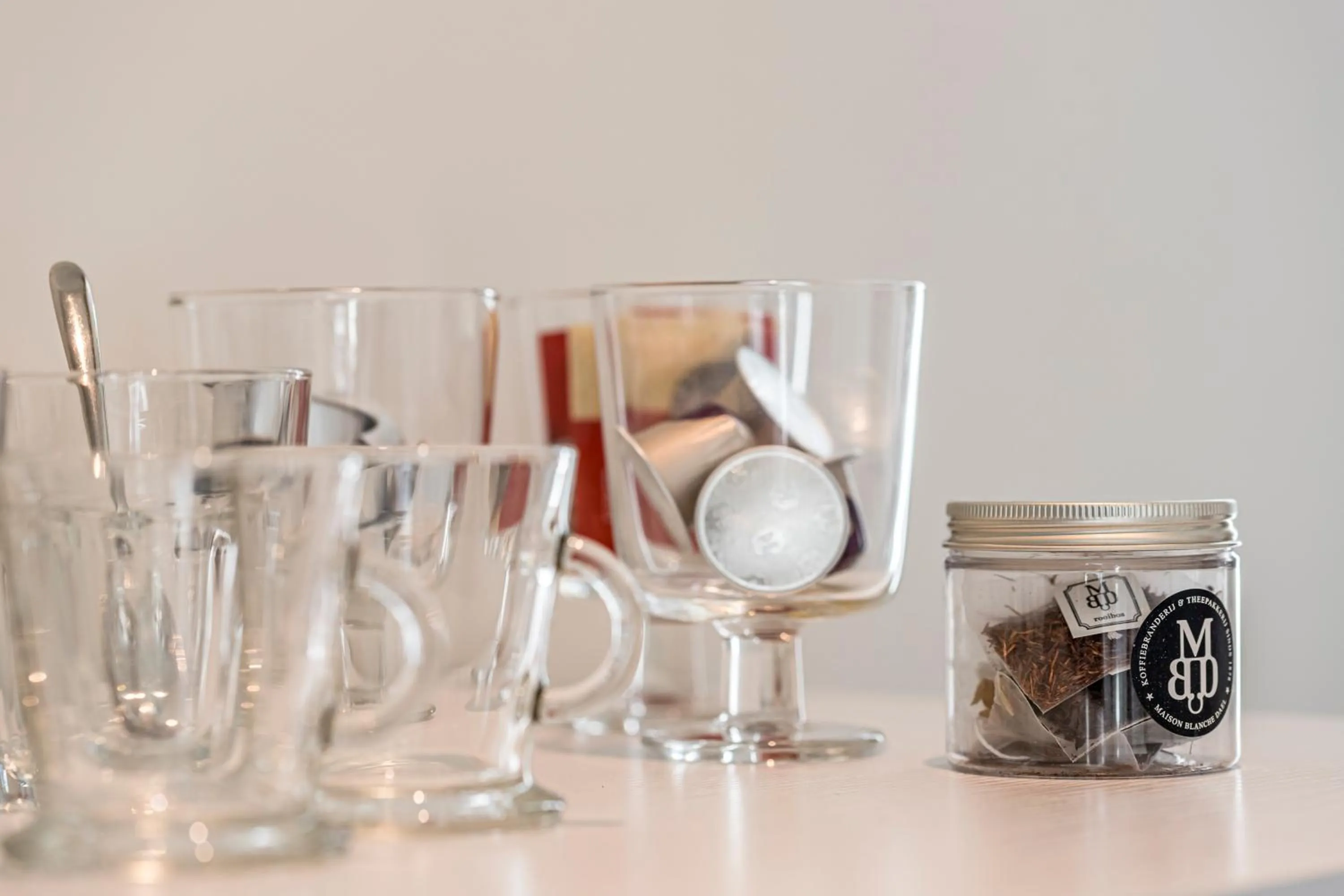 Coffee/tea facilities in B&B Gracht 62