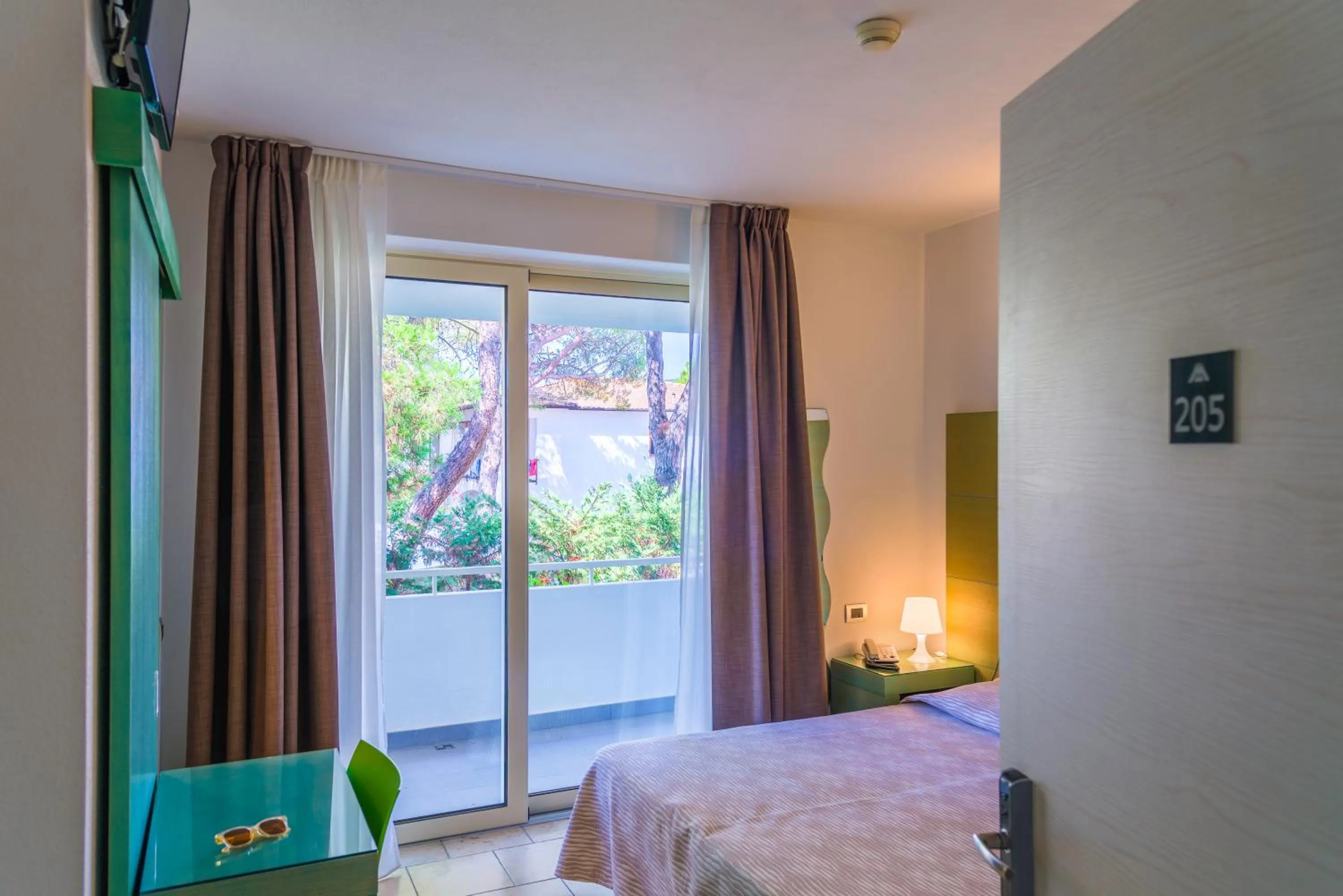 Bed in Hotel Montecristo