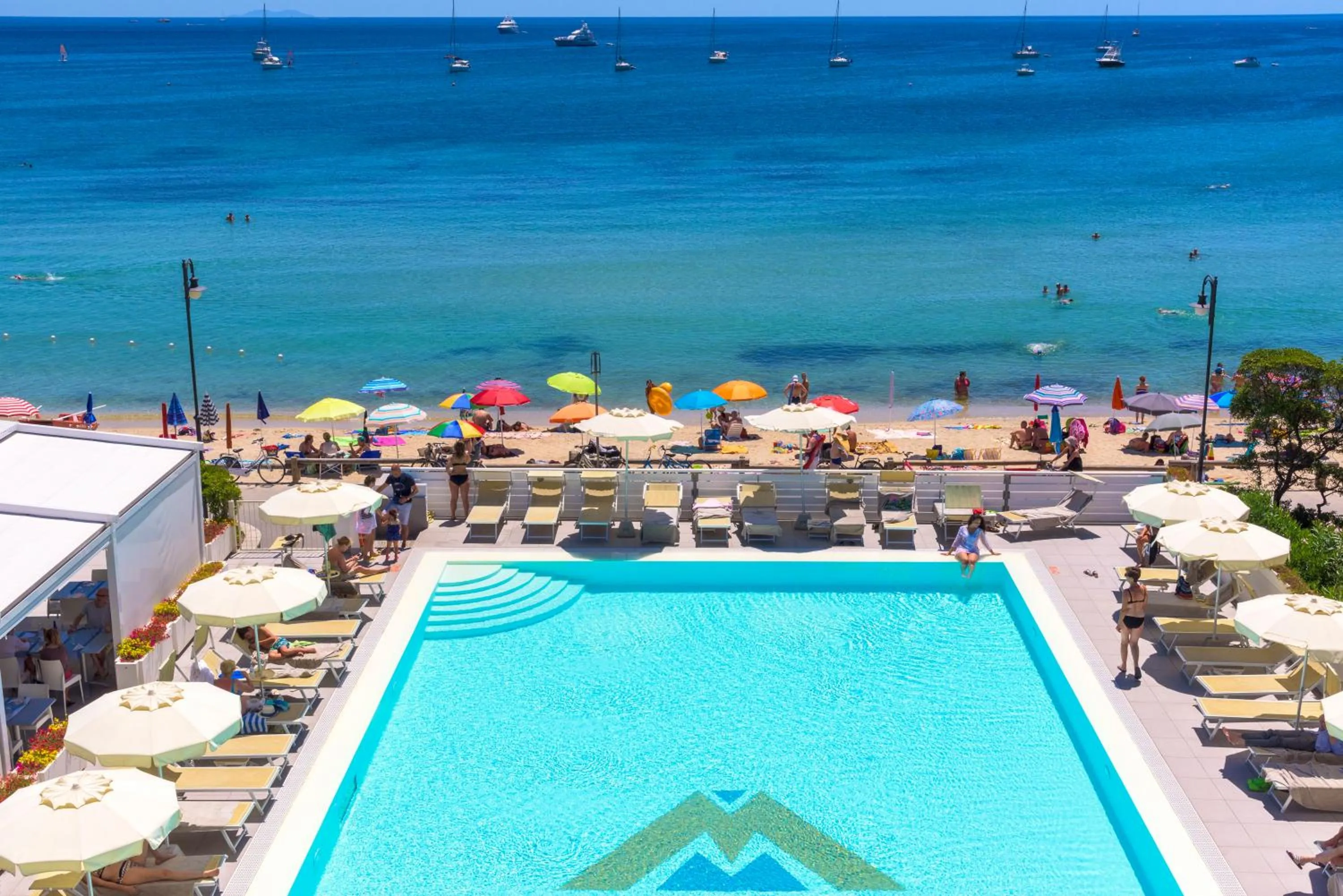 Spring in Hotel Montecristo