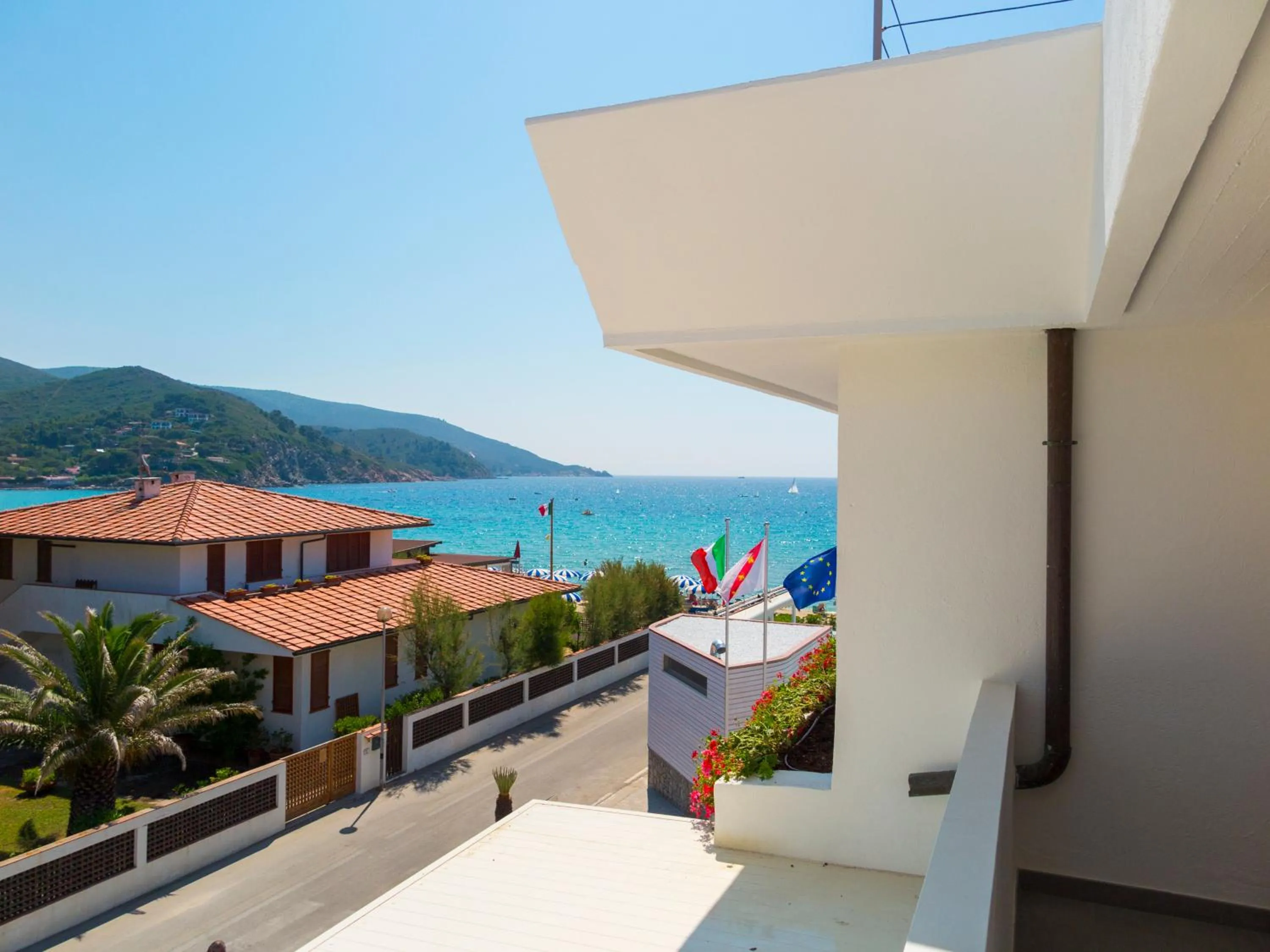 Property building in Hotel Montecristo