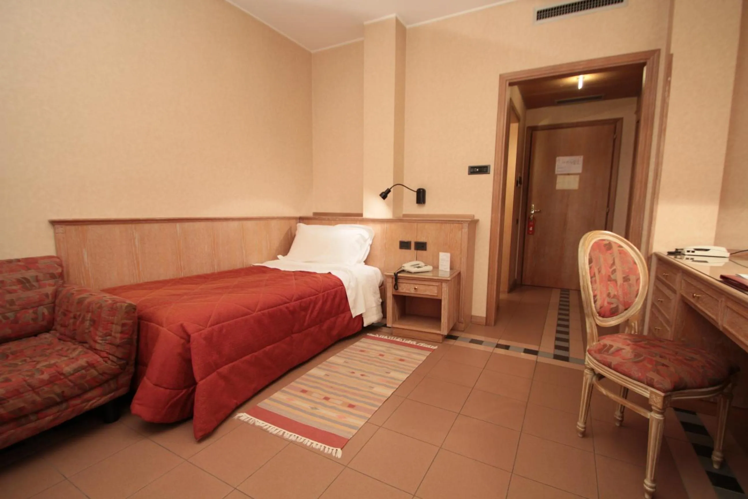 Bedroom, Bed in Monica Hotel Fiera