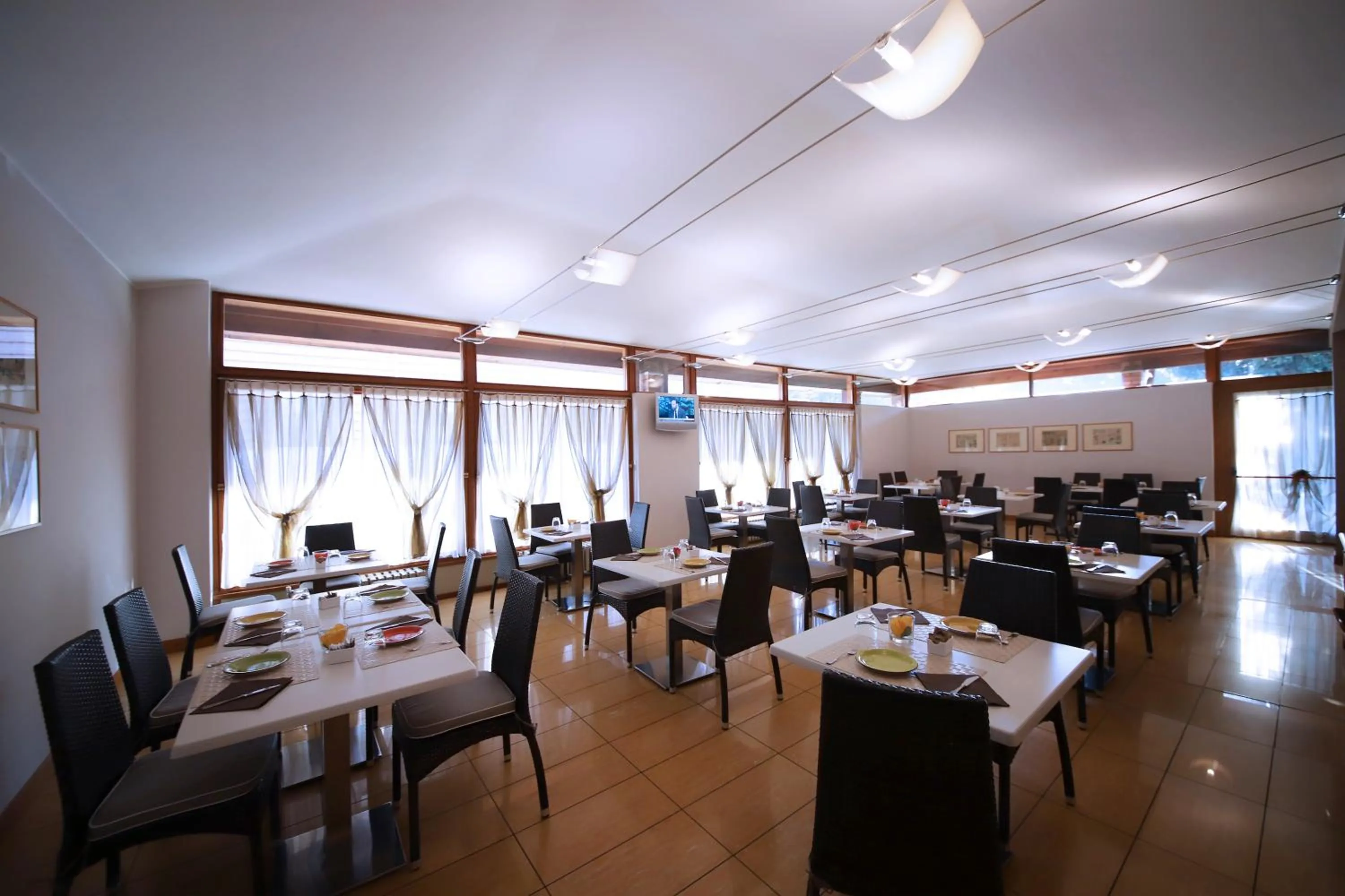 Breakfast in Monica Hotel Fiera