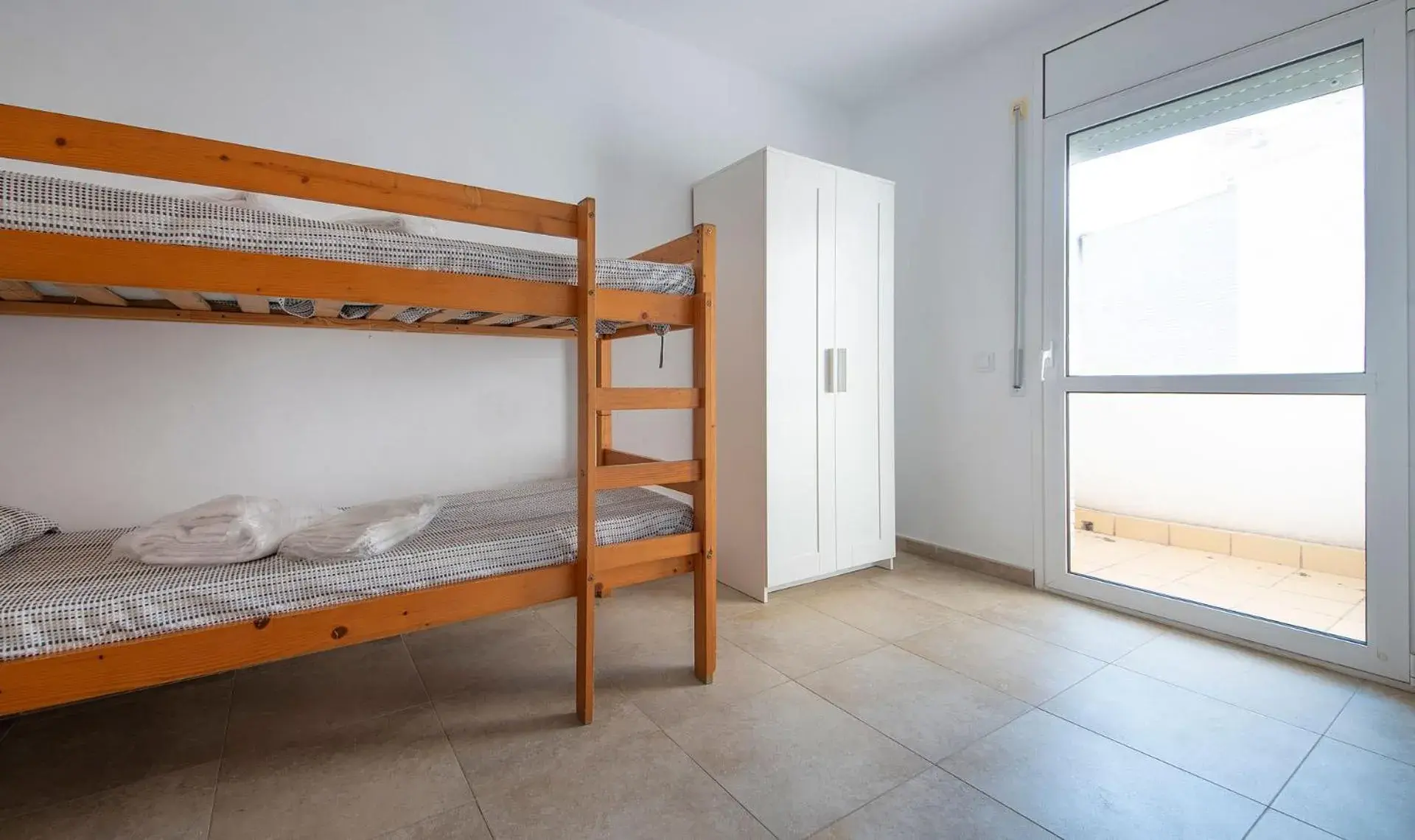 Four-Bedroom House - single occupancy in Eulalia Apartments, TarracoHomes Four-Bedroom House - single occupancy in Eulalia Apartments, TarracoHomes