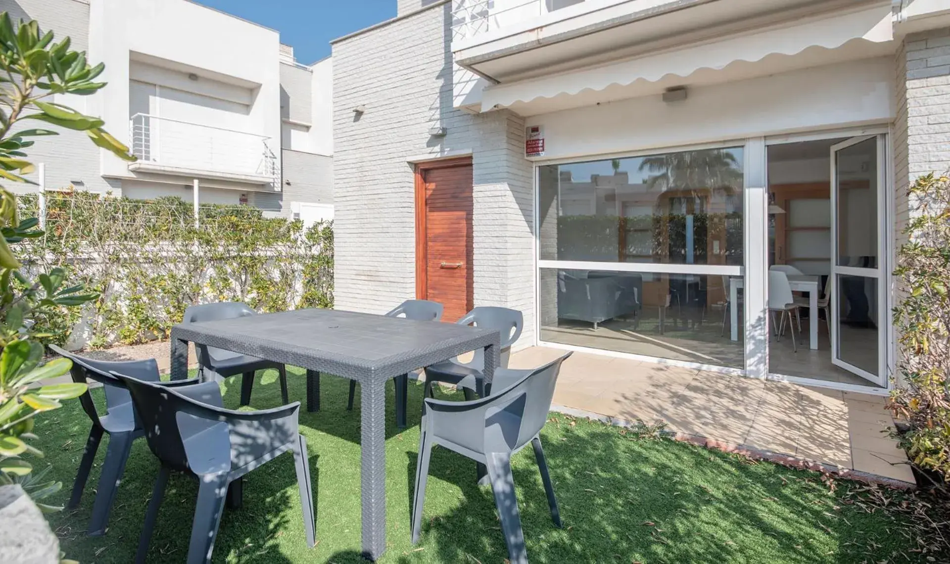 Four-Bedroom House - single occupancy in Eulalia Apartments, TarracoHomes Four-Bedroom House - single occupancy in Eulalia Apartments, TarracoHomes
