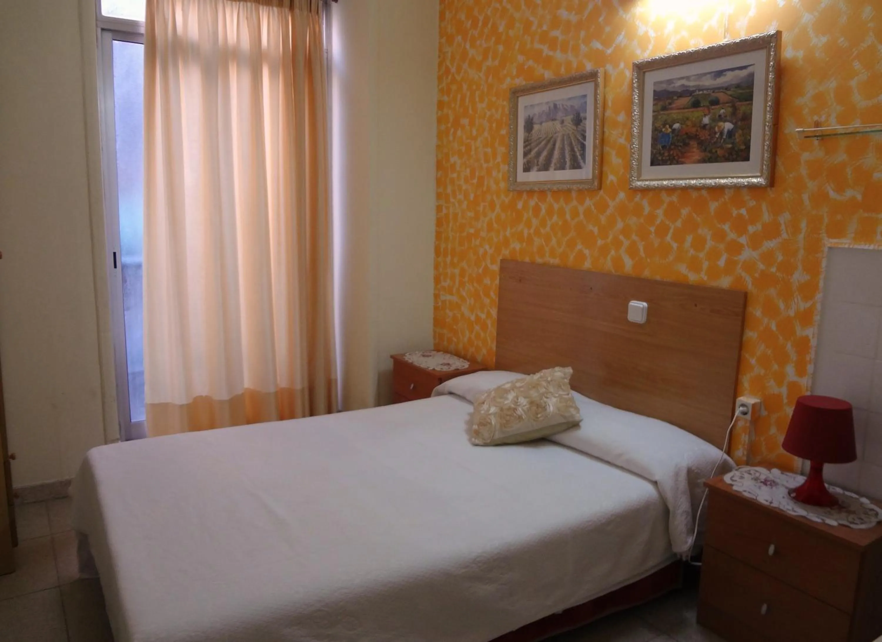 Bedroom in Pensión Dani