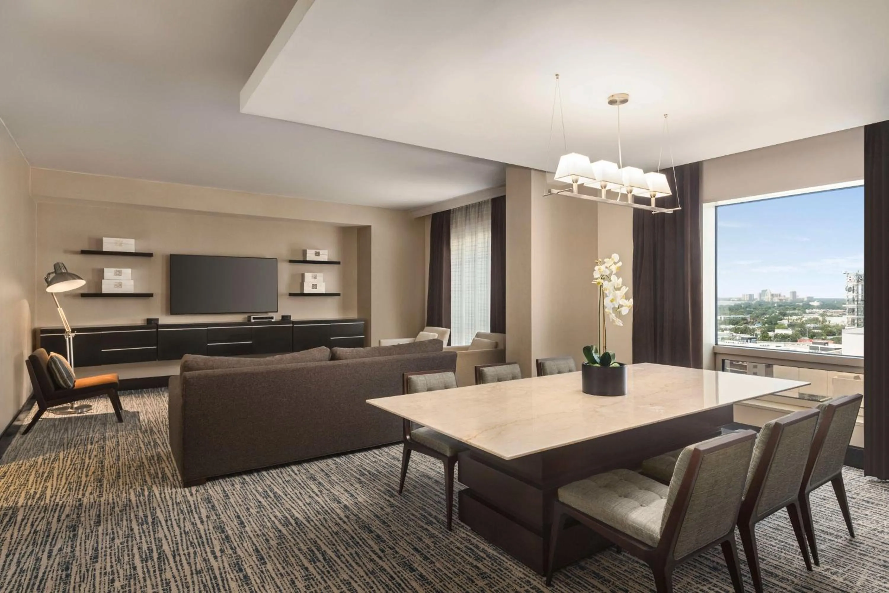 Living room in Hilton Tampa Downtown