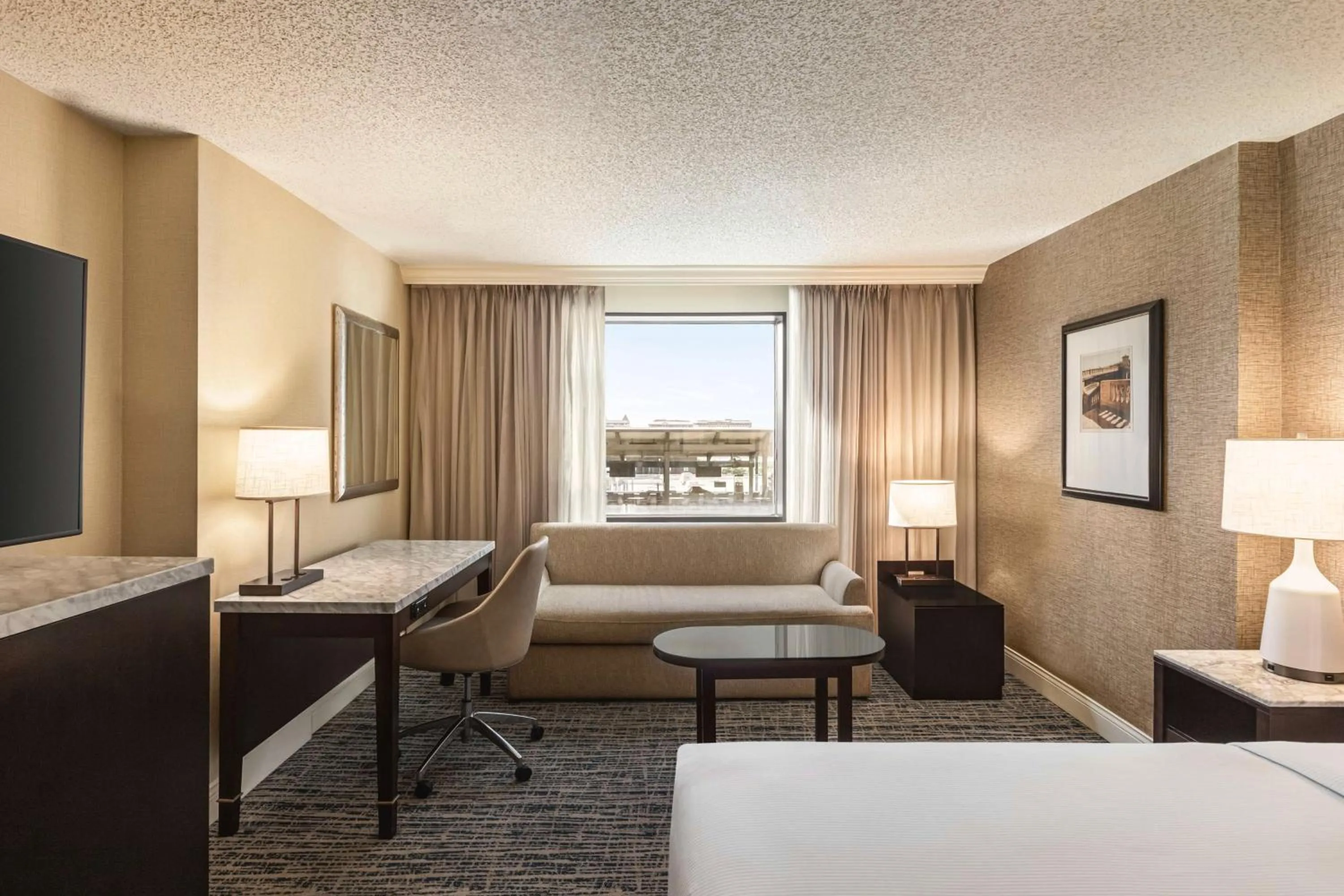 Bedroom, Bed in Hilton Tampa Downtown