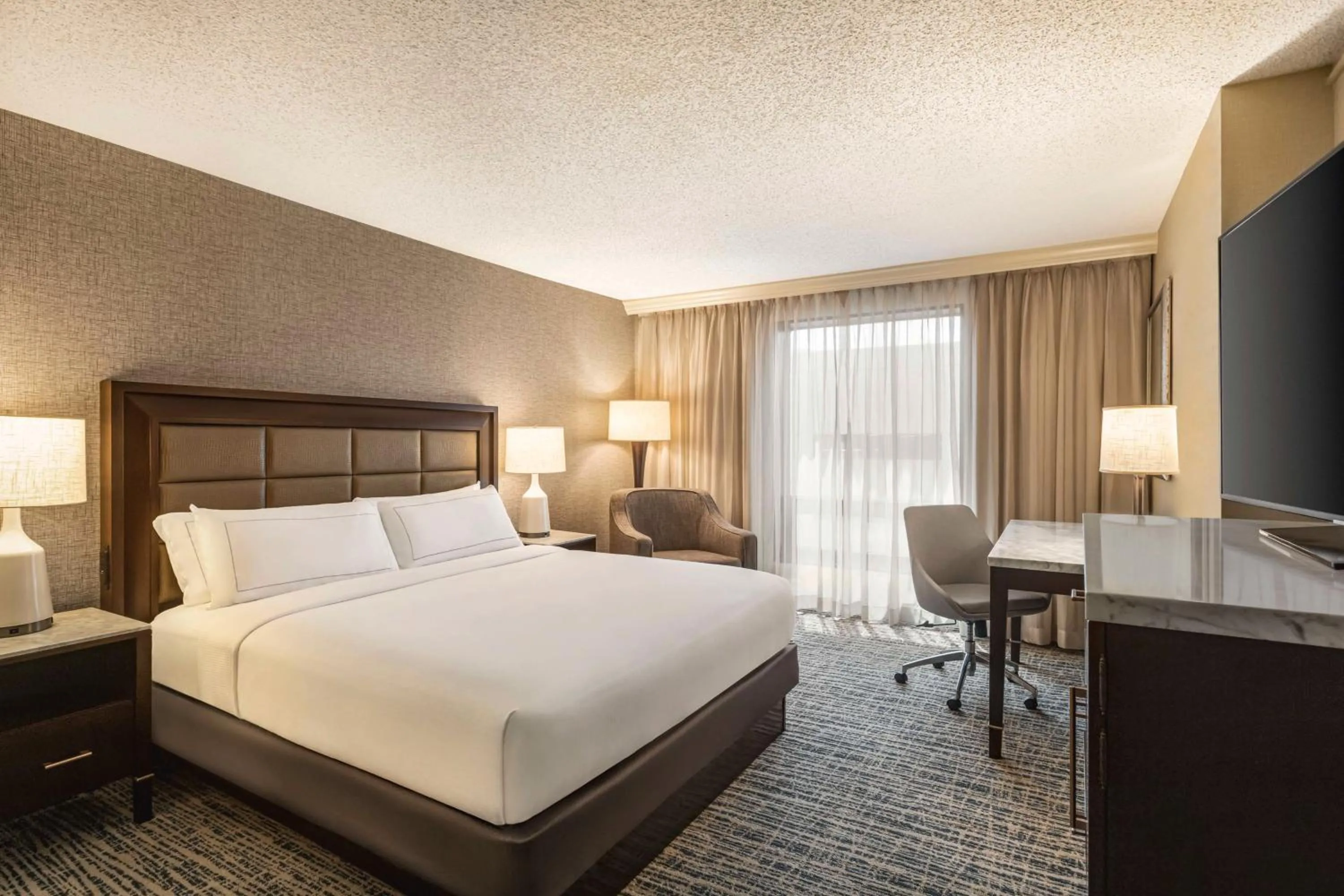 Bedroom, Bed in Hilton Tampa Downtown