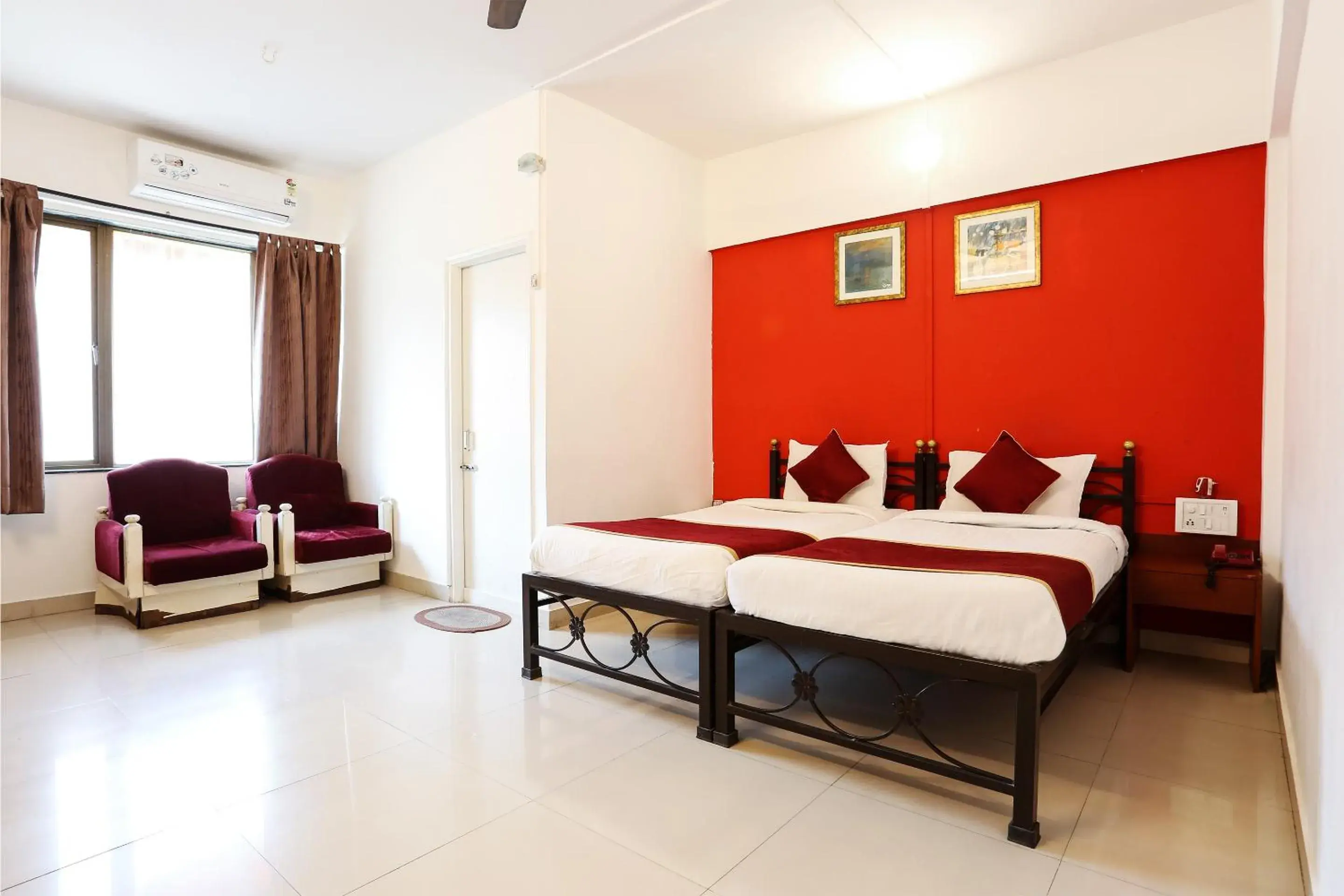 Deluxe Room in HMR Hotels - Hotel HMR Royal Inn Deluxe Room in HMR Hotels - Hotel HMR Royal Inn