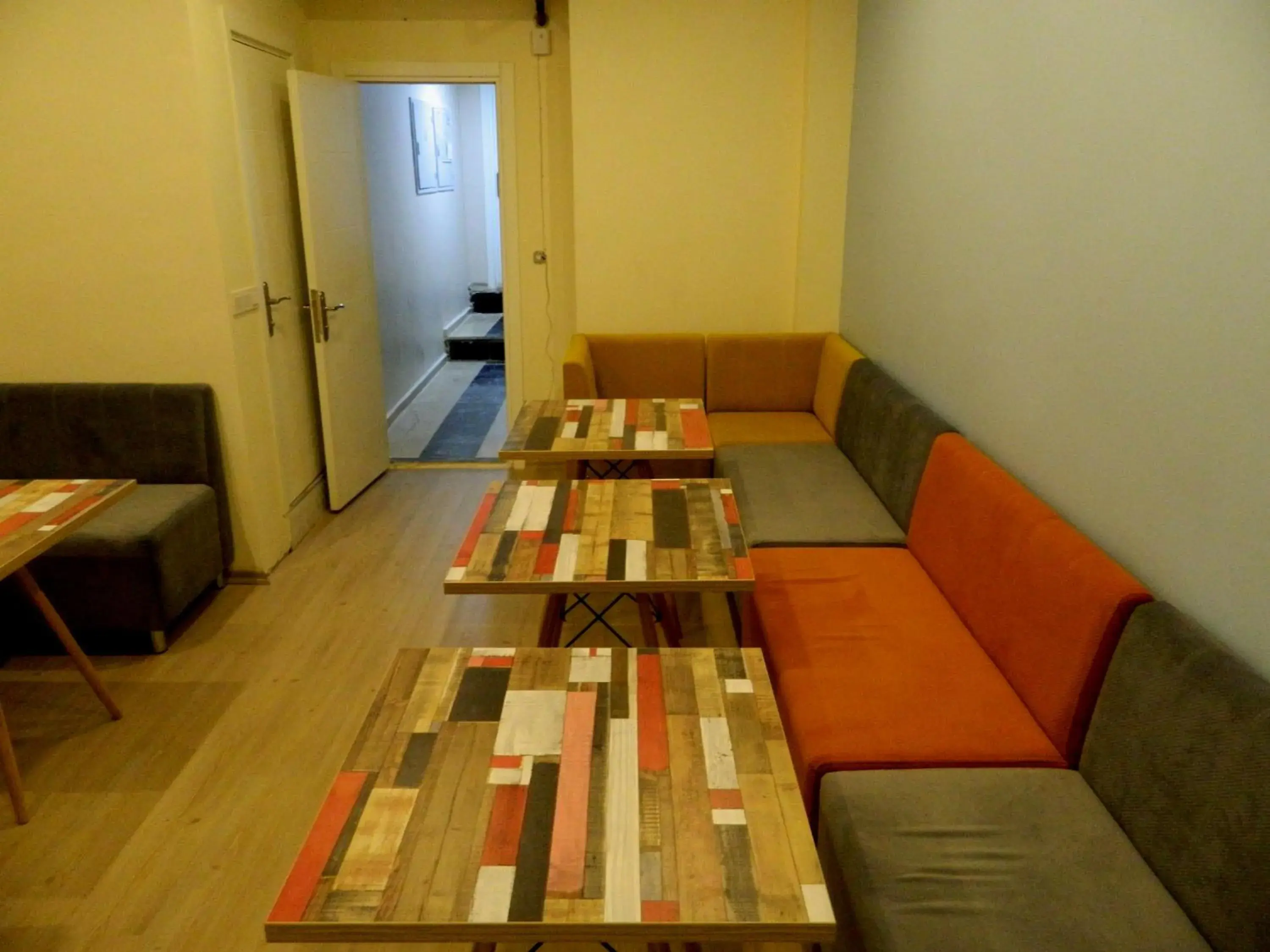 Lounge or bar in Taksim Mood Lounge or bar in Taksim Mood