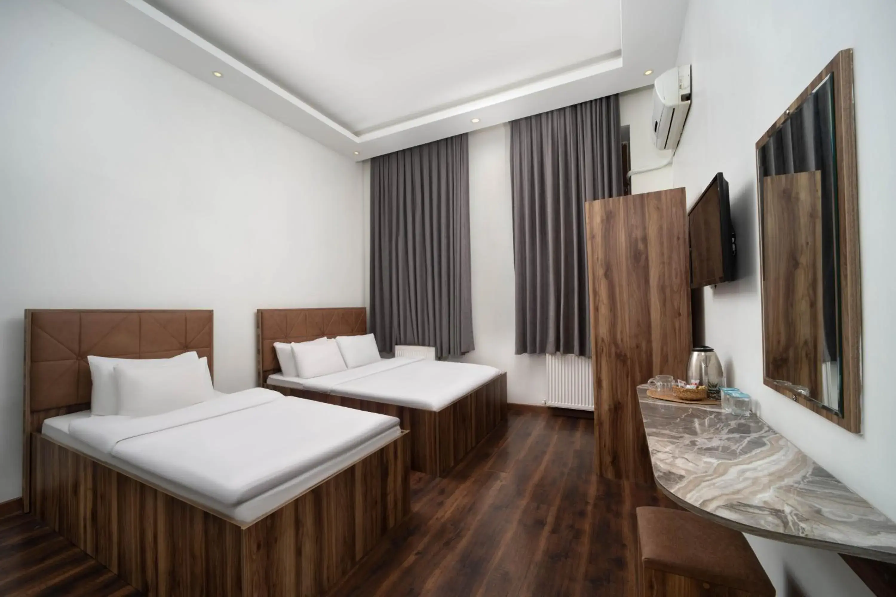 Photo of the whole room, Bed in Taksim Mood Photo of the whole room, Bed in Taksim Mood