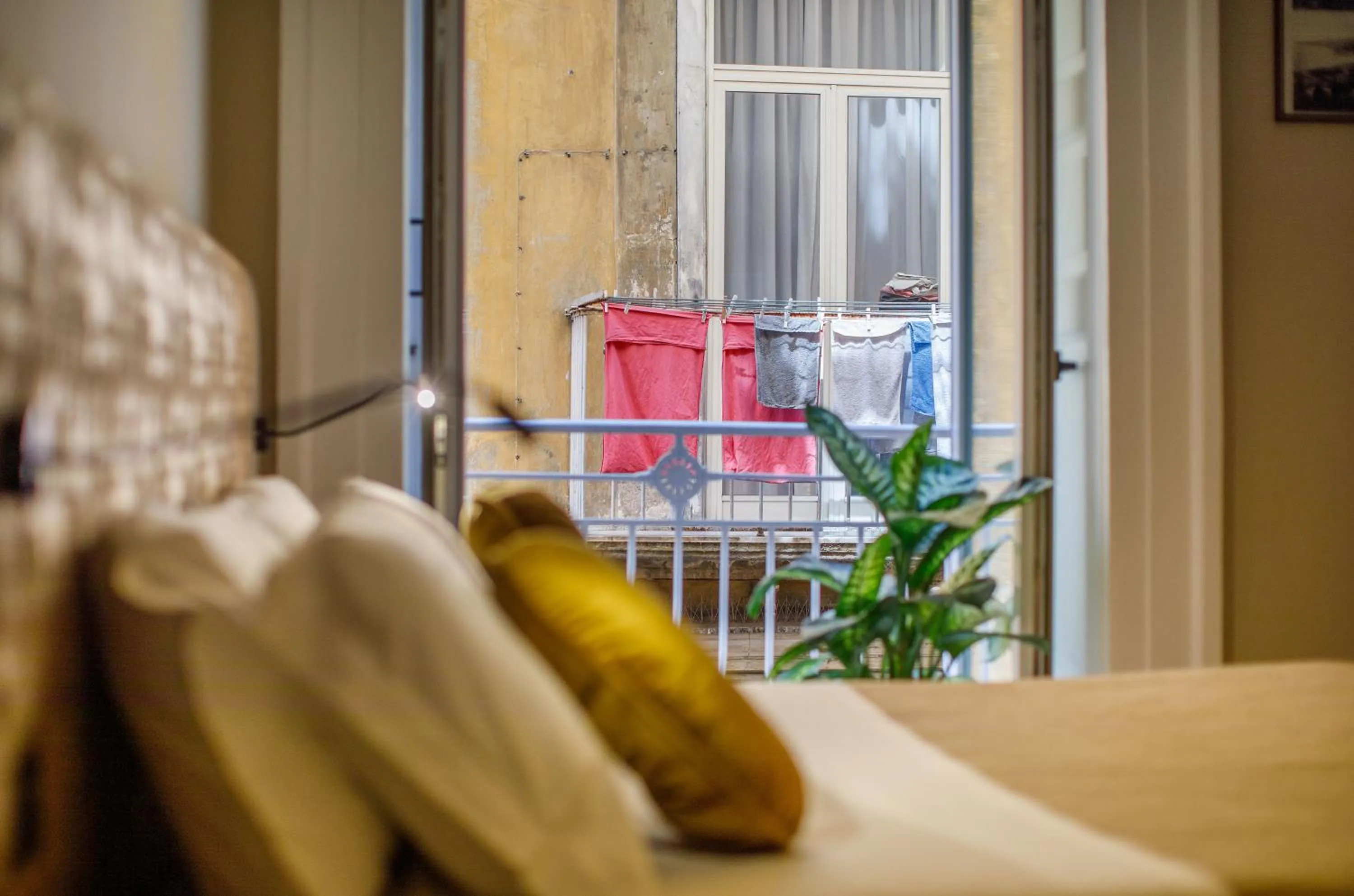 Decorative detail, Bed in MelRose Napoli