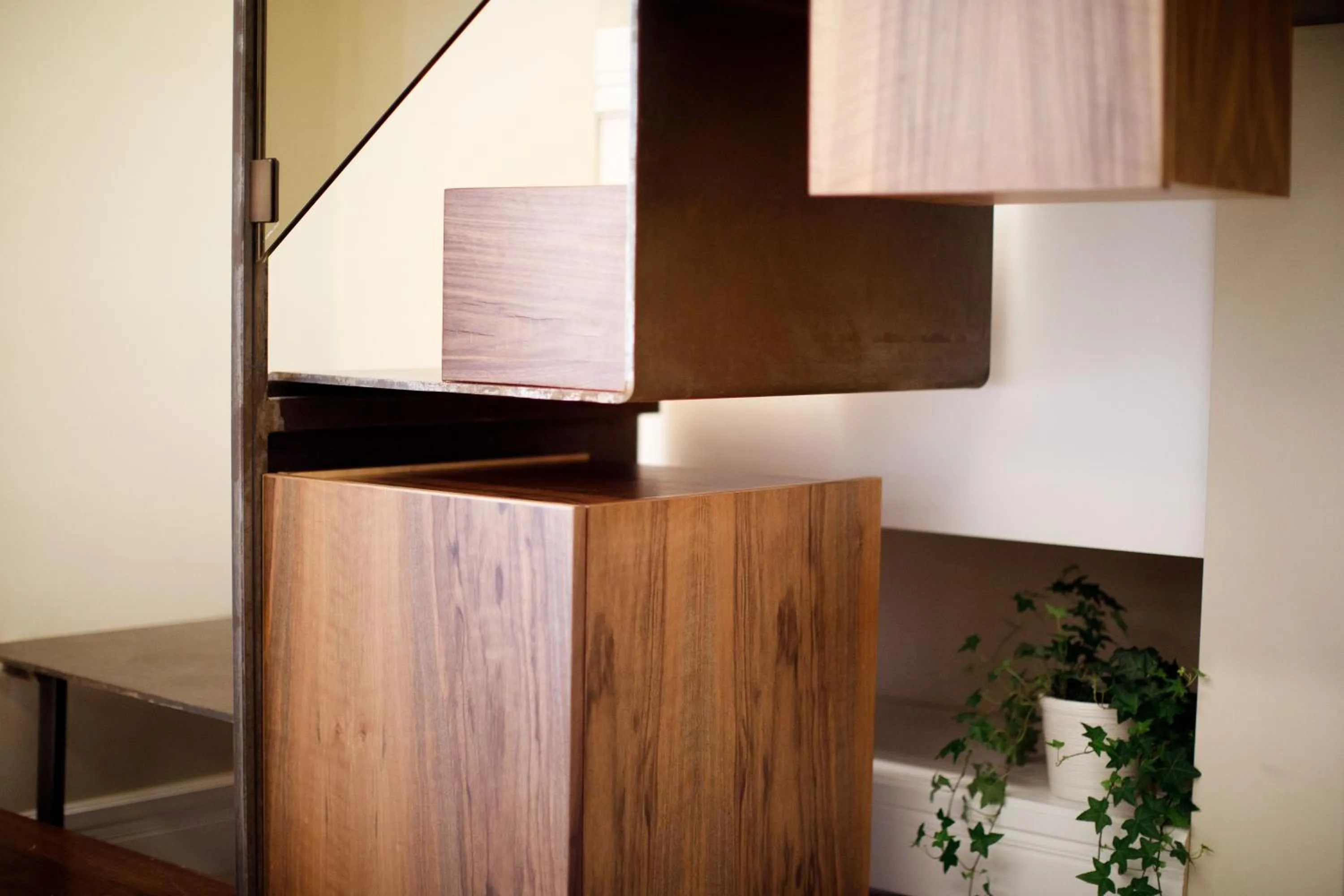 Decorative detail in MelRose Napoli