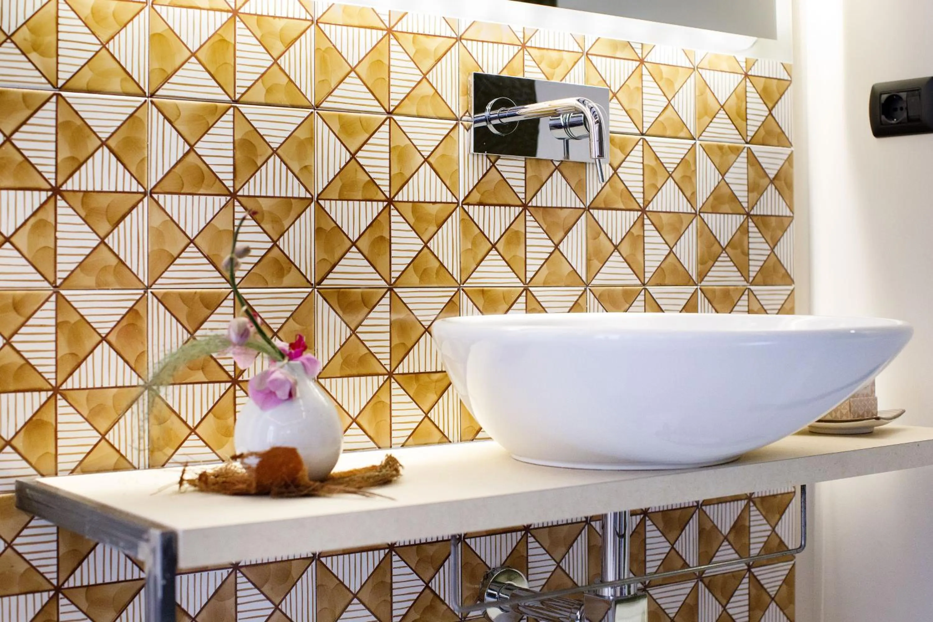 Bathroom in MelRose Napoli