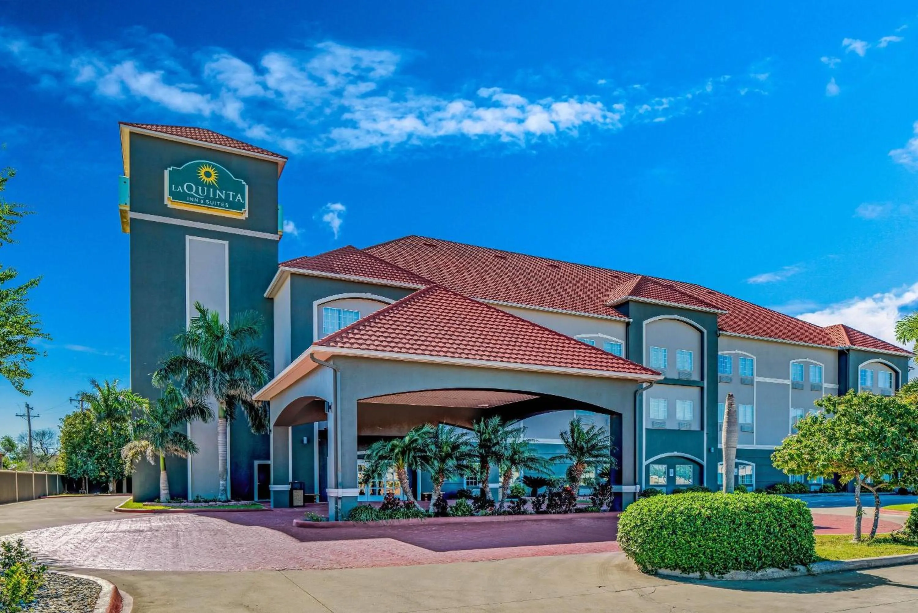 Property building in La Quinta by Wyndham Alamo-McAllen East
