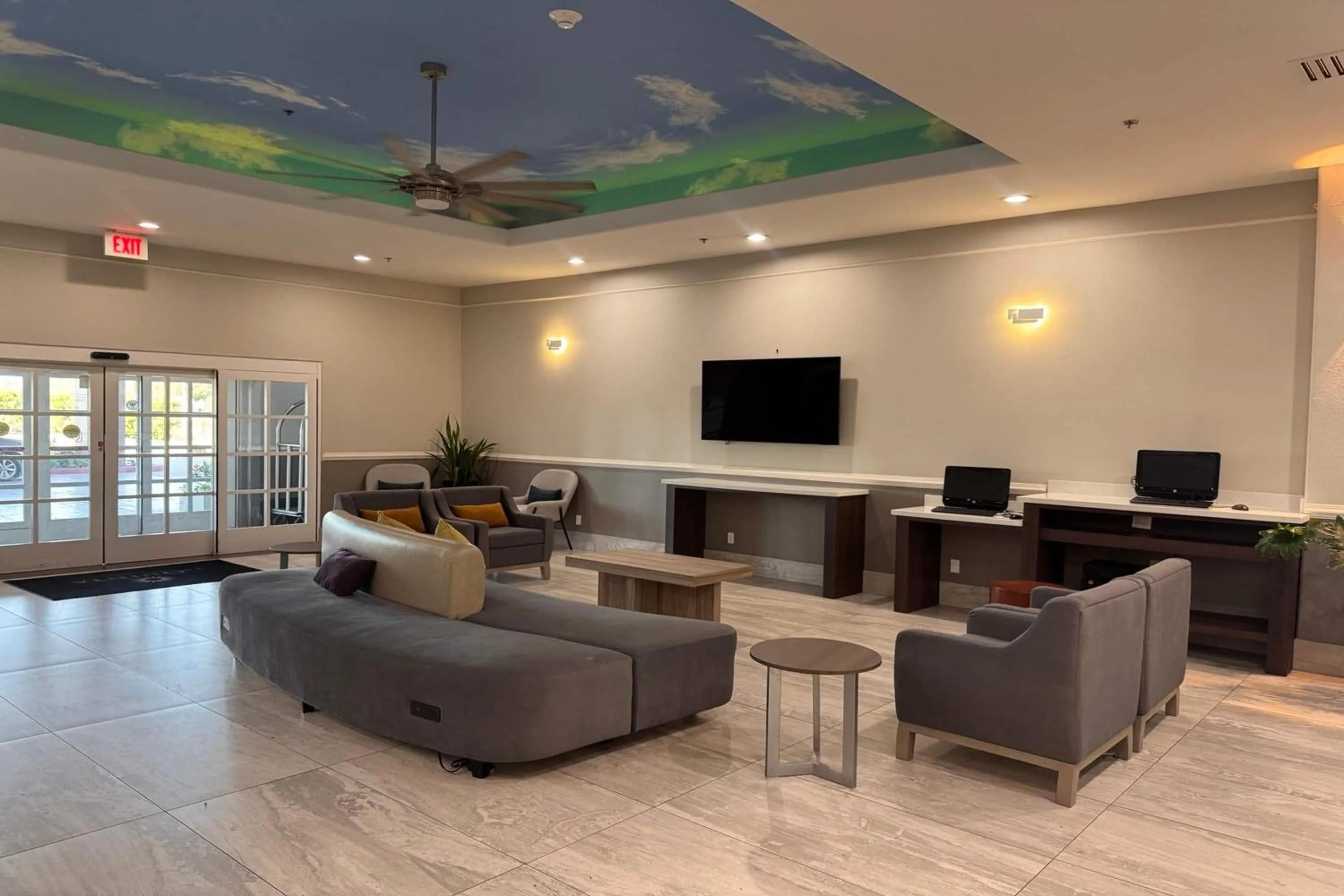 Lobby or reception in La Quinta by Wyndham Alamo-McAllen East