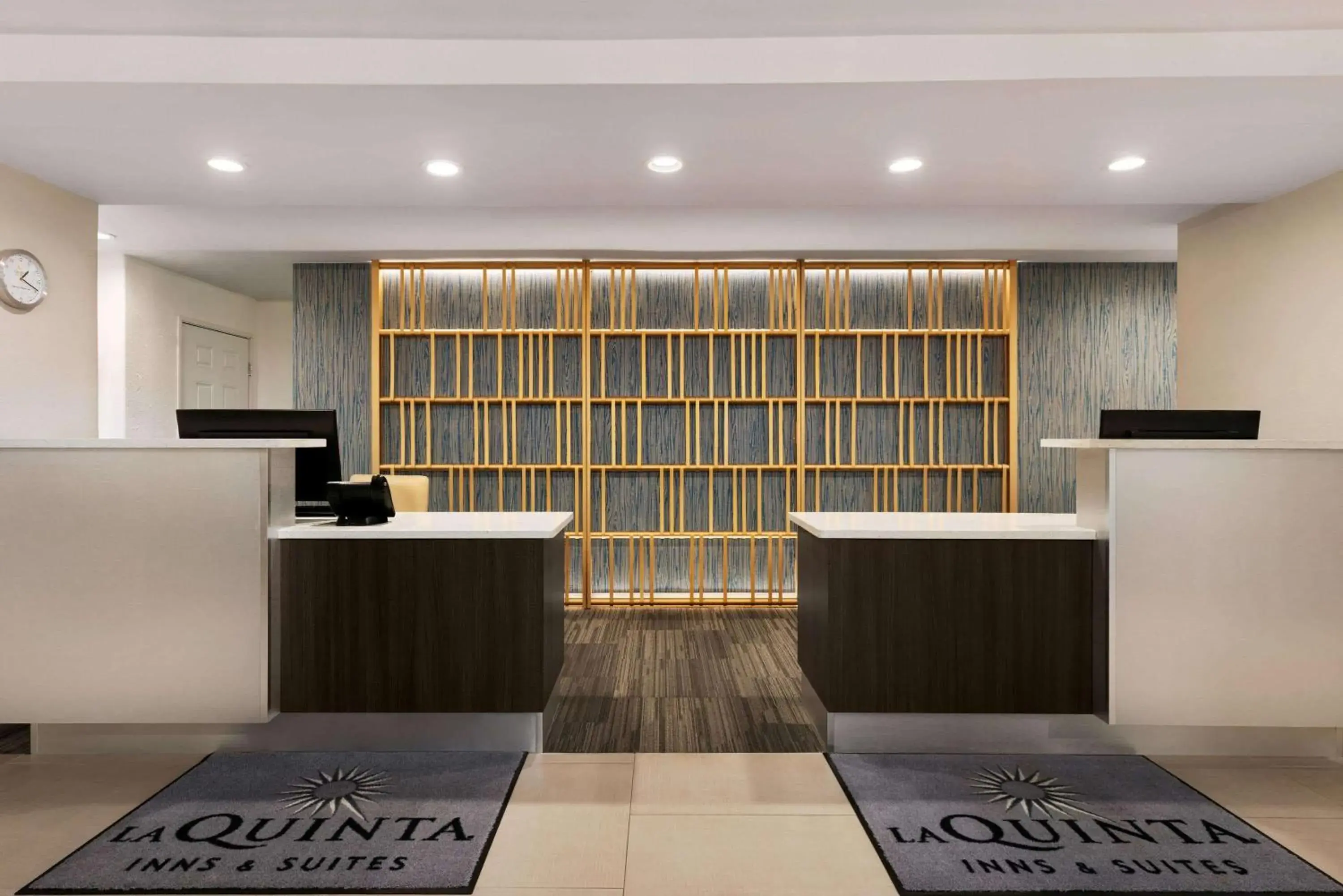 Lobby or reception in La Quinta by Wyndham Port Arthur Lobby or reception in La Quinta by Wyndham Port Arthur
