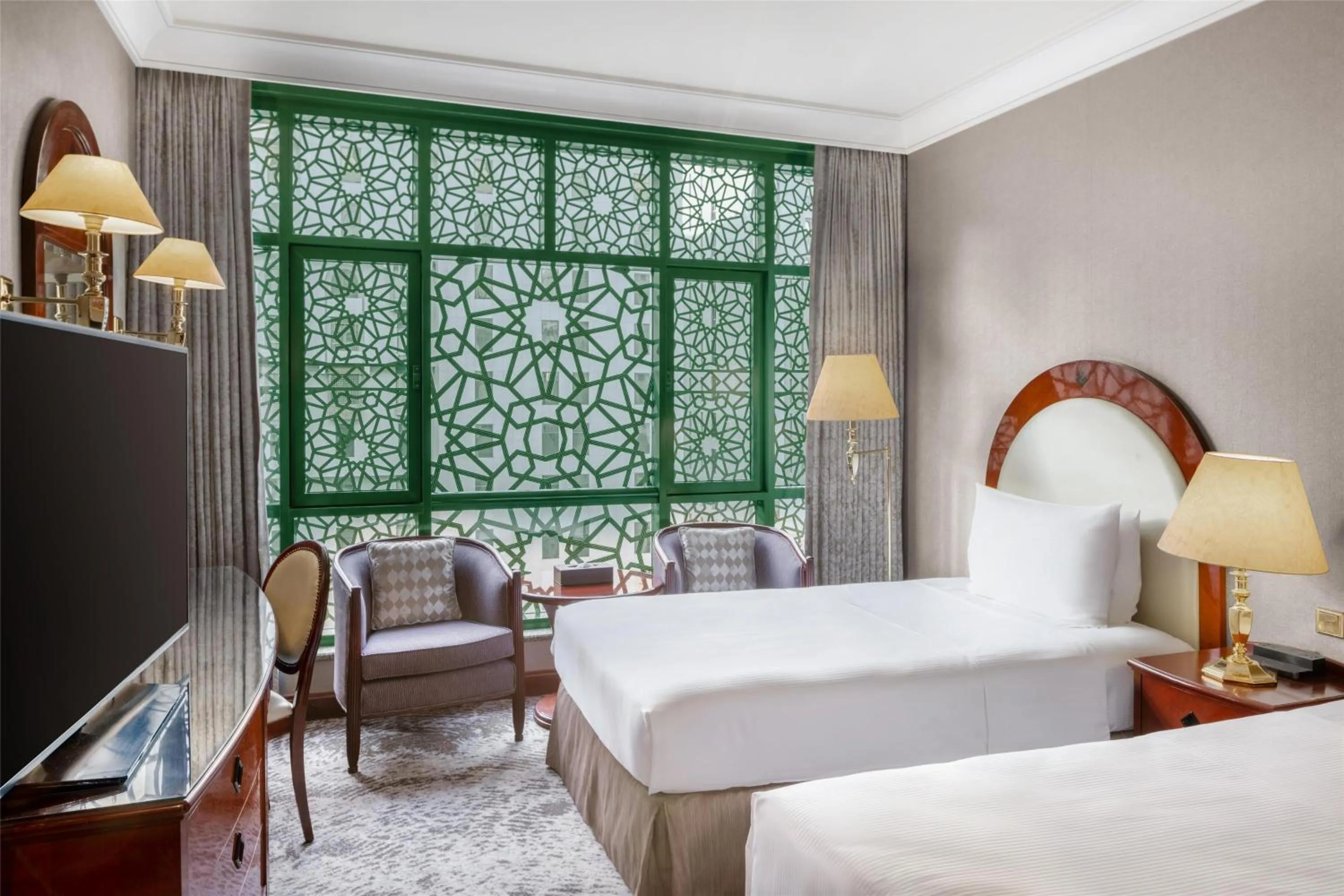 Bedroom, Bed in Madinah Hilton Hotel