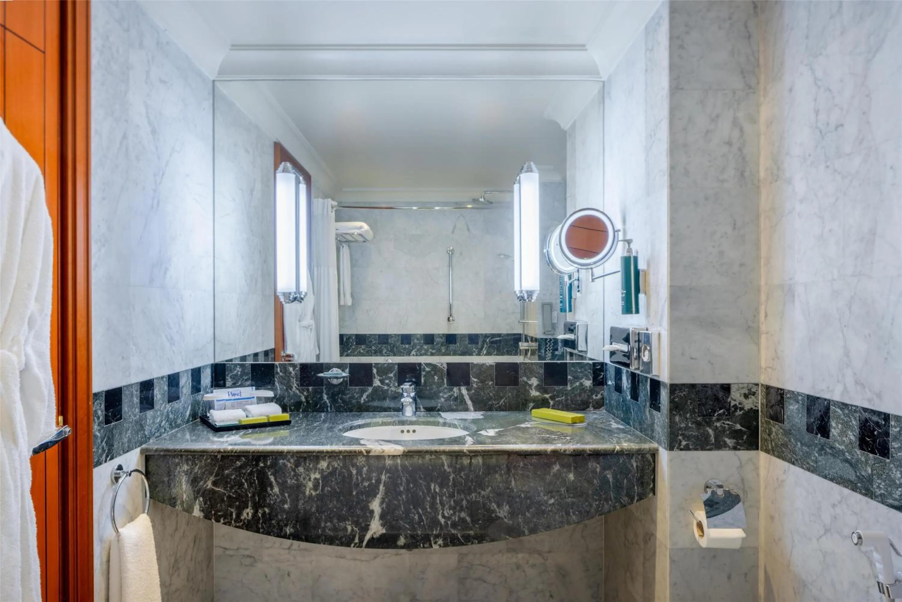 Bathroom in Madinah Hilton Hotel