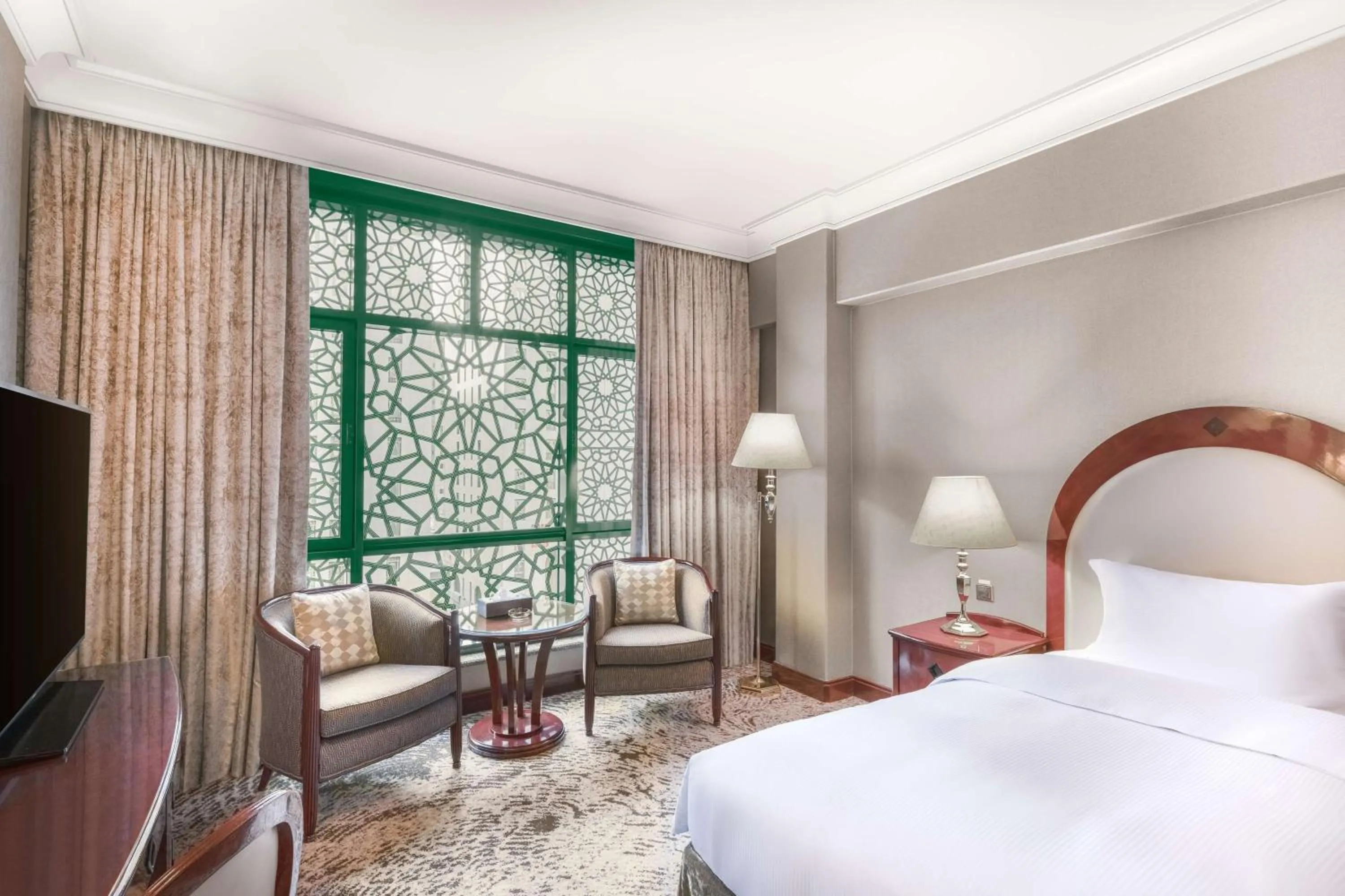 Bedroom, Bed in Madinah Hilton Hotel