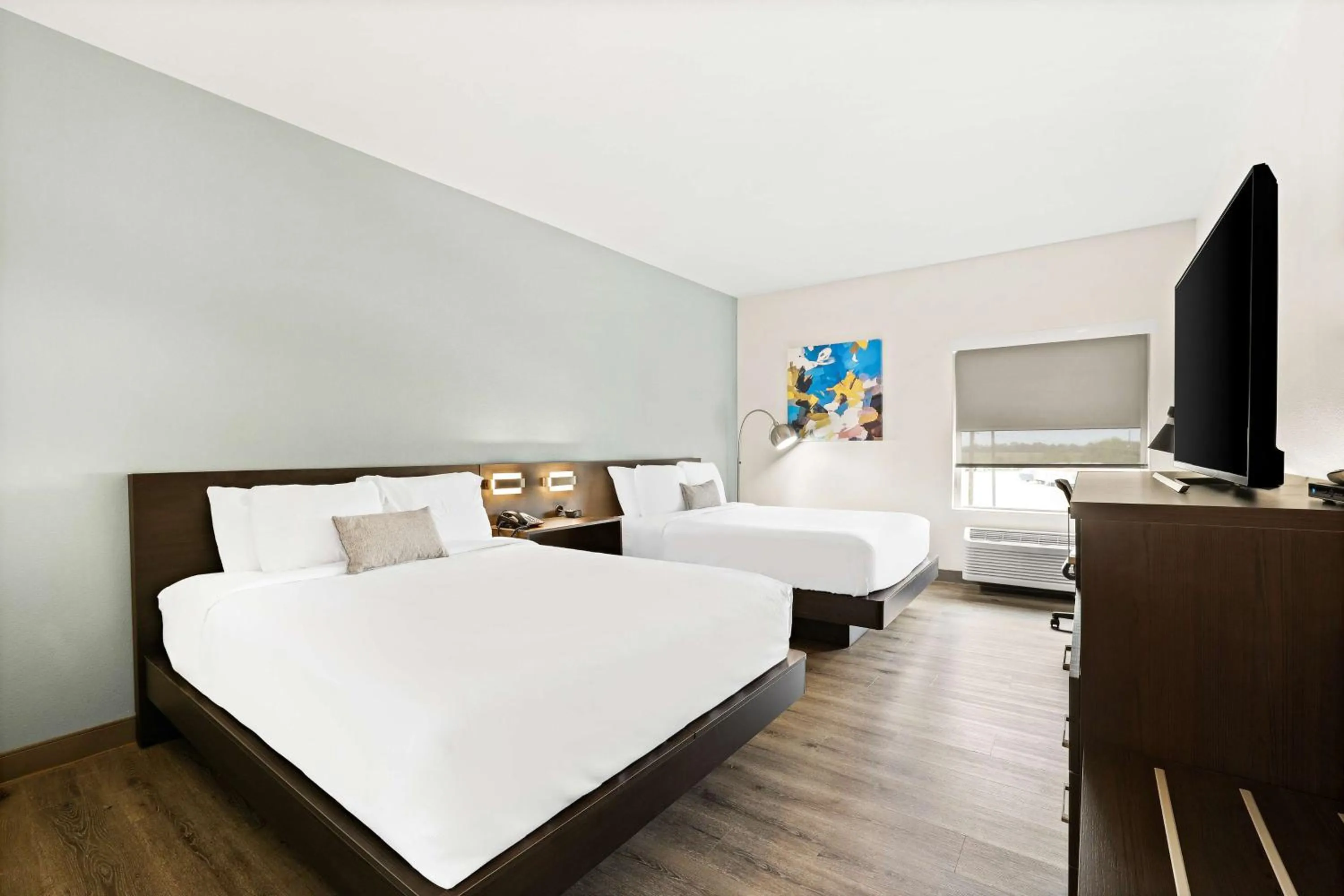 Bedroom, Bed in Best Western Iowa - Lake Charles East