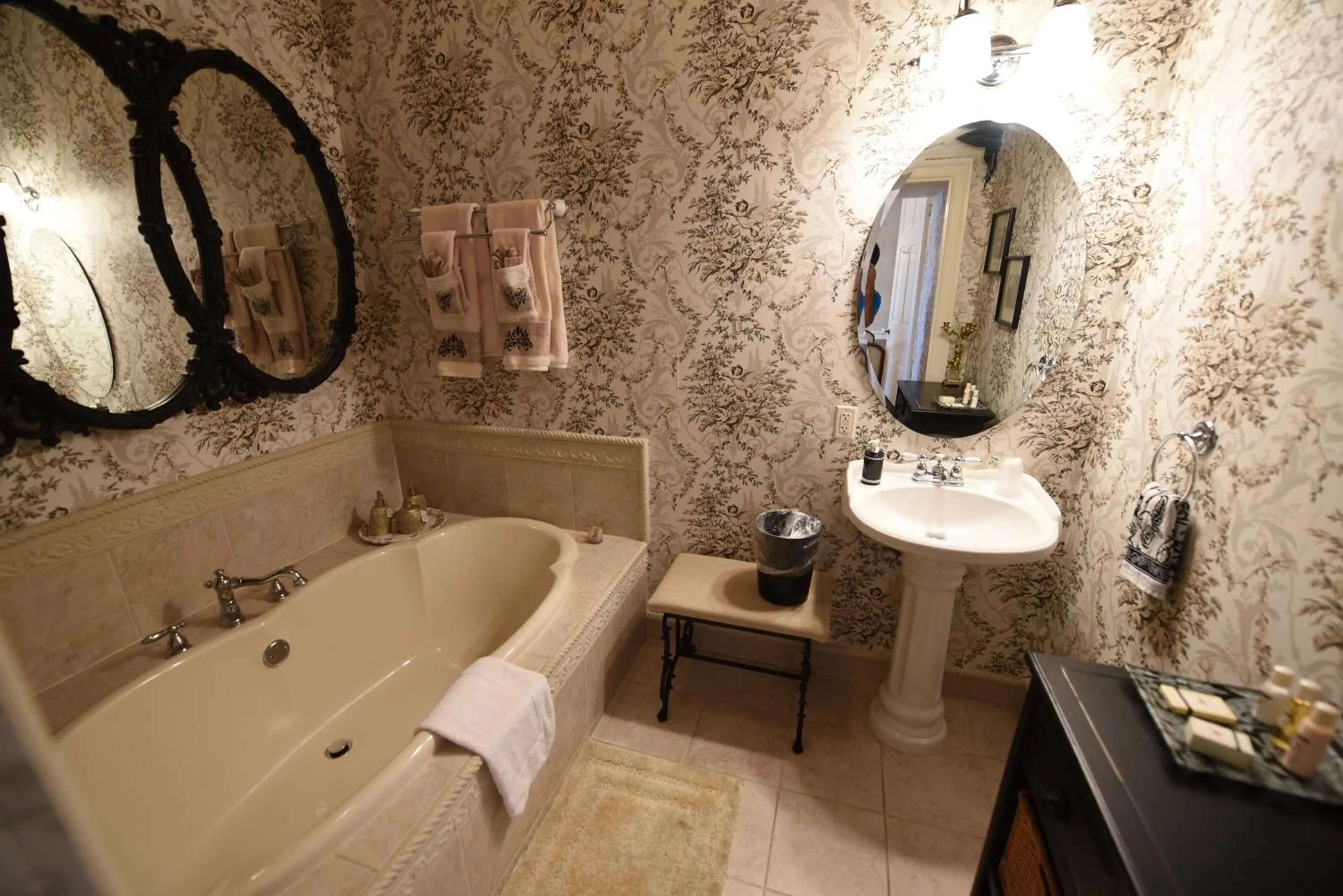 Casselman Inn