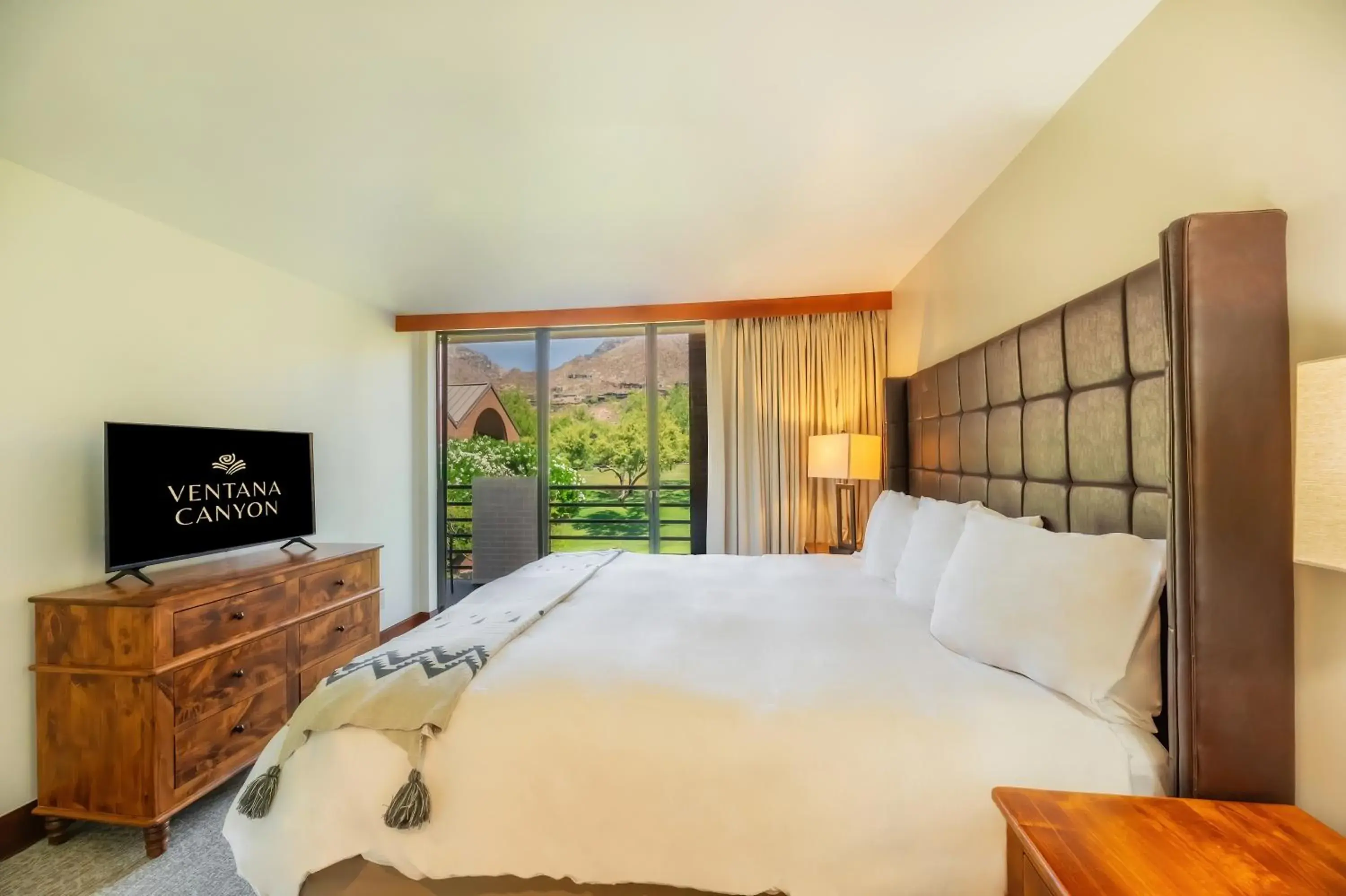 Bedroom, Bed in Ventana Canyon Club and Lodge Bedroom, Bed in Ventana Canyon Club and Lodge