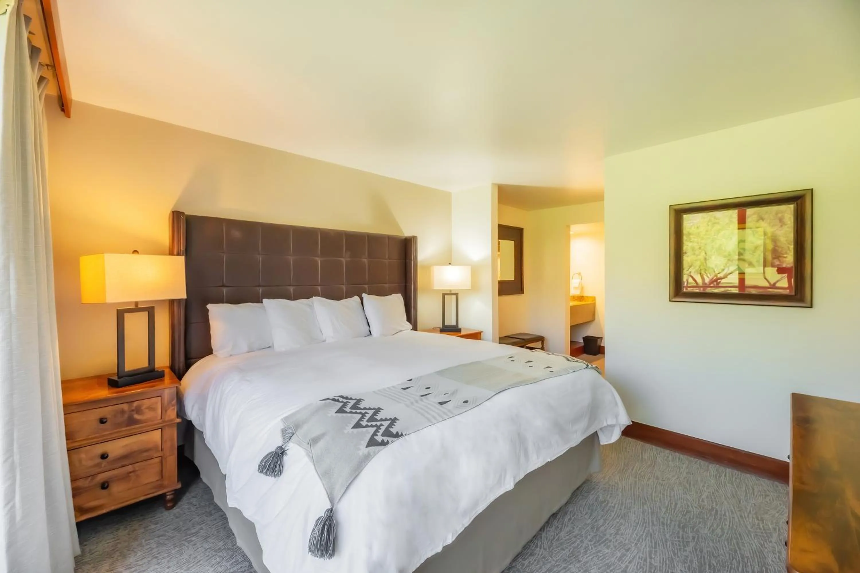 Bed in Ventana Canyon Club and Lodge