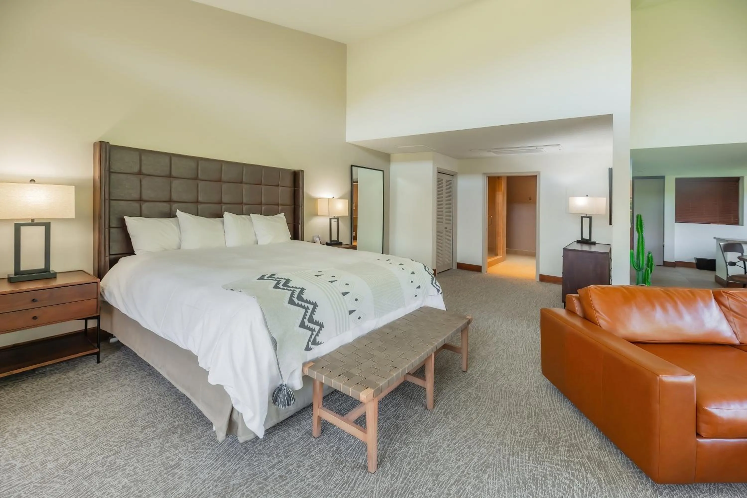 Bed in Ventana Canyon Club and Lodge