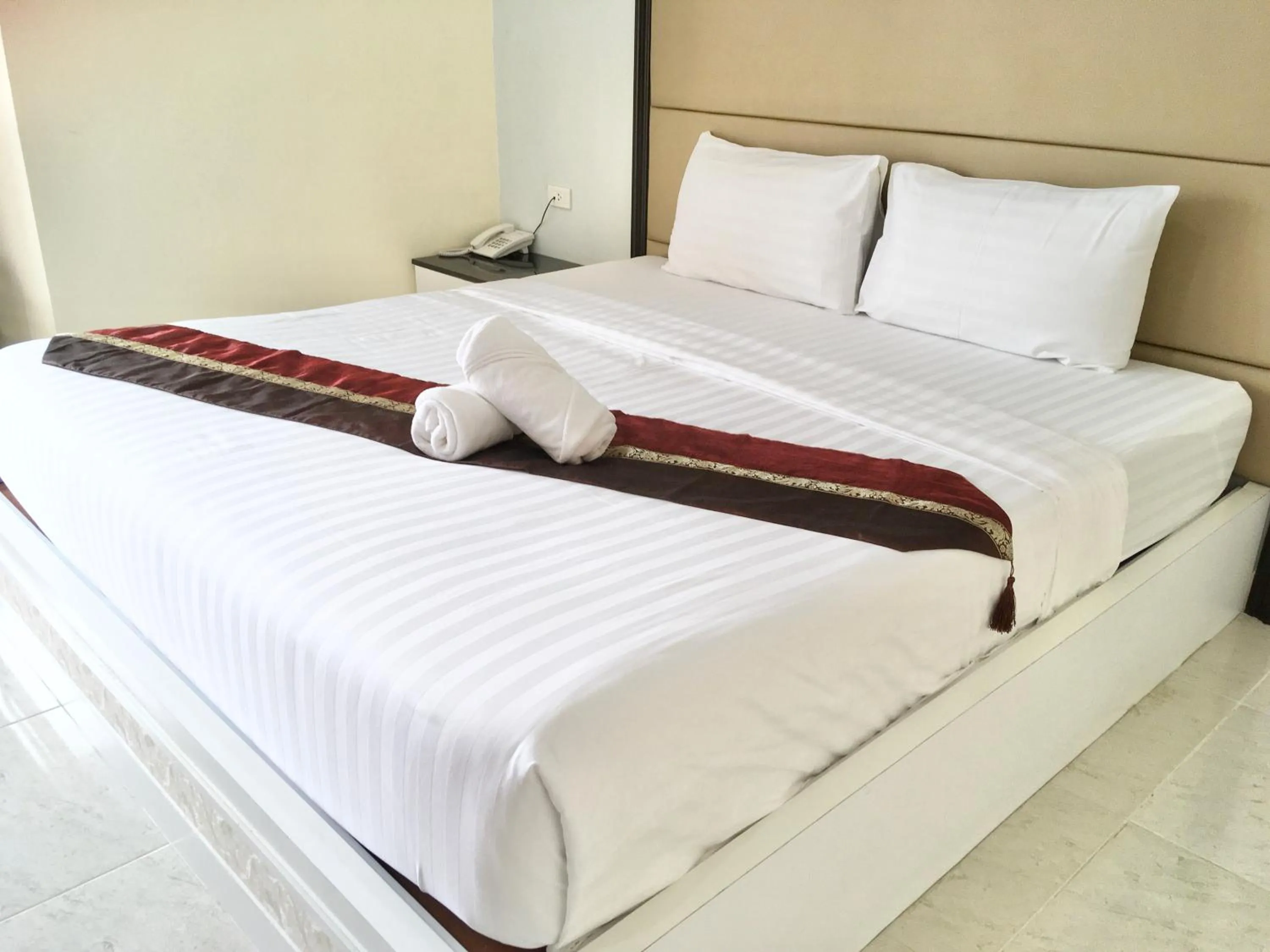 Bed in Boonbundal Hotel