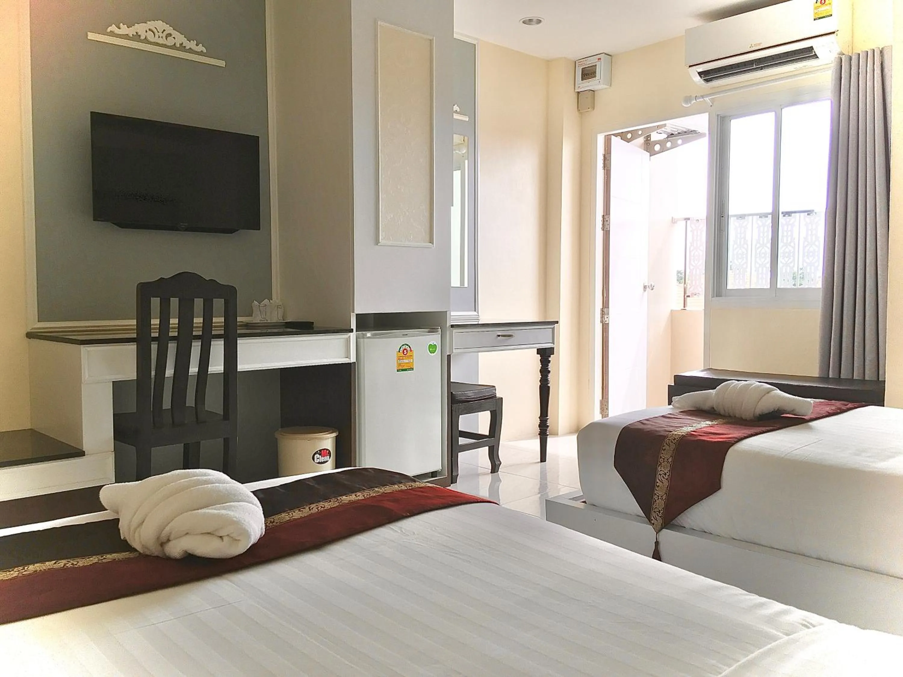 Bed in Boonbundal Hotel