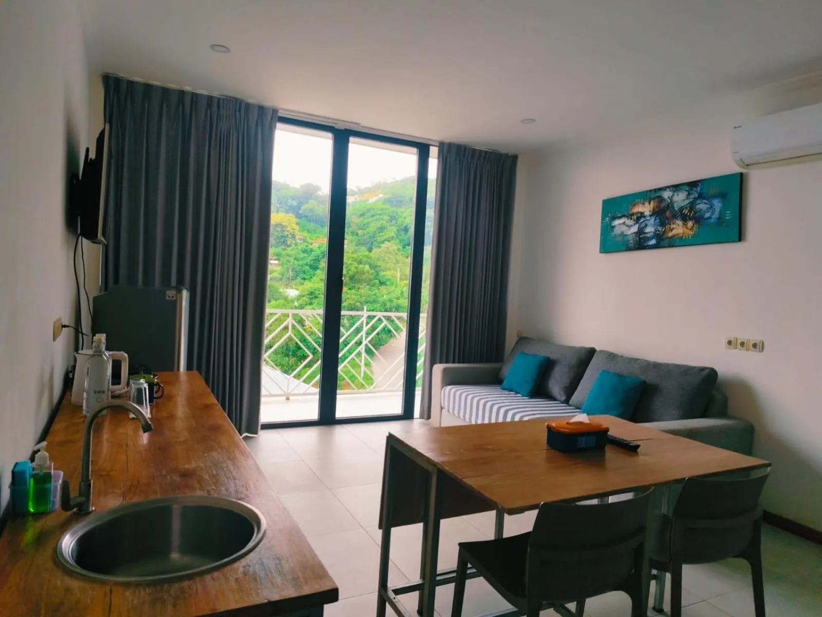 TV and multimedia in Triple 8 Suites