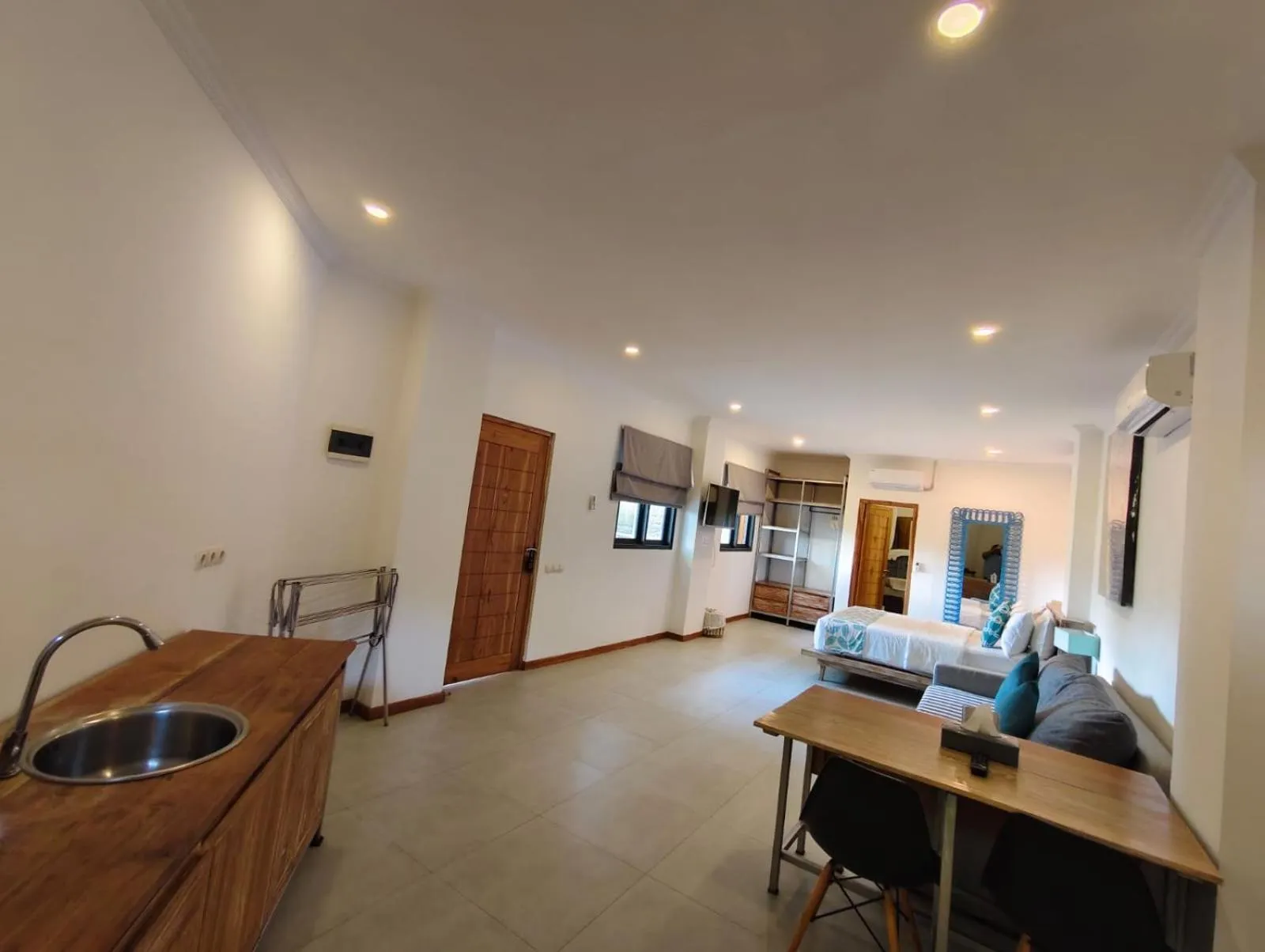 Kitchen or kitchenette in Triple 8 Suites