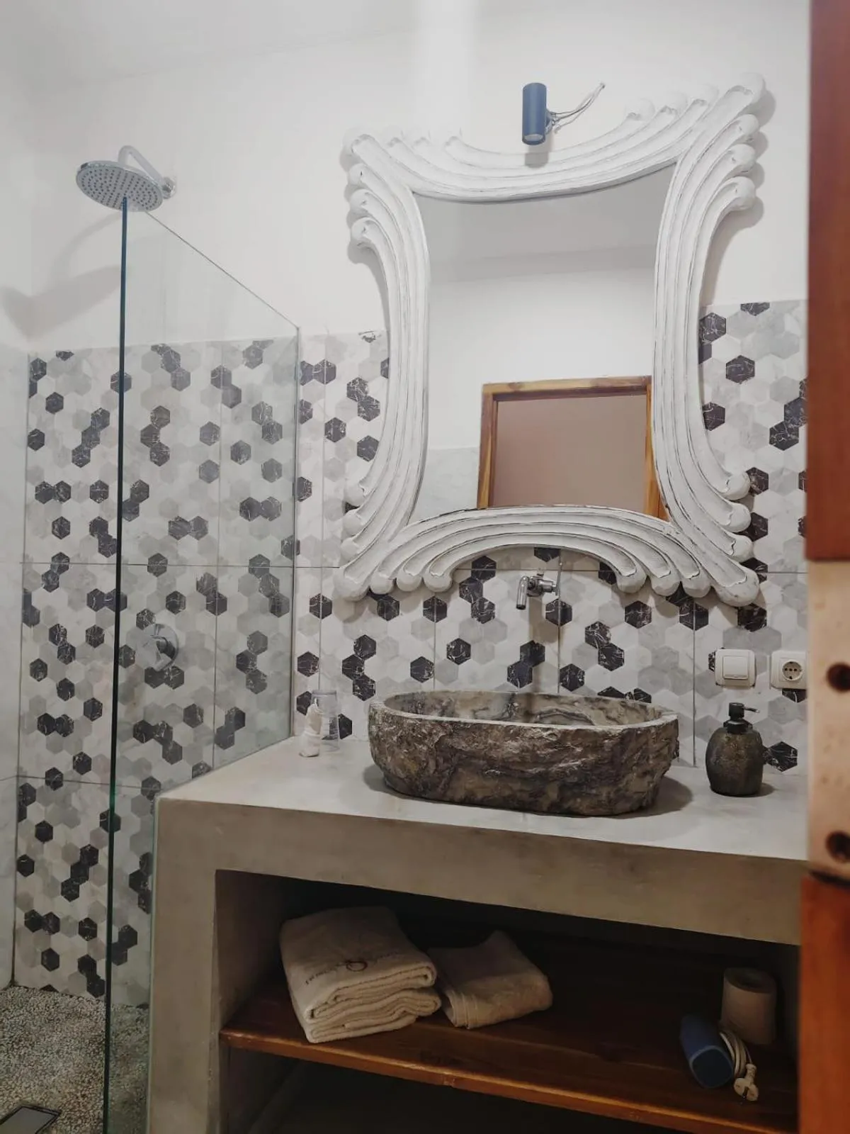 Shower, Bed in Triple 8 Suites