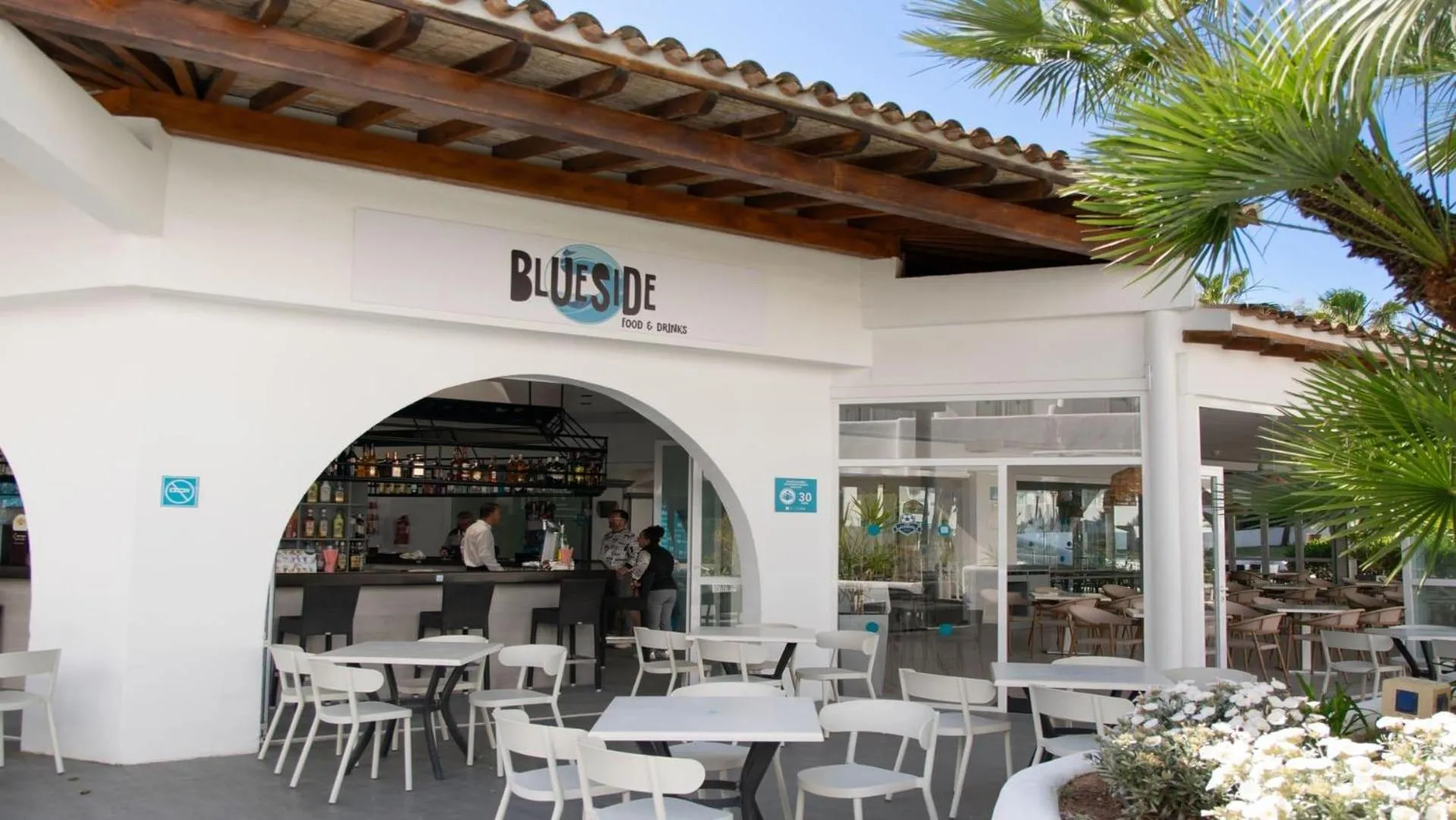 Restaurant/places to eat in BLUESEA Club Martha's