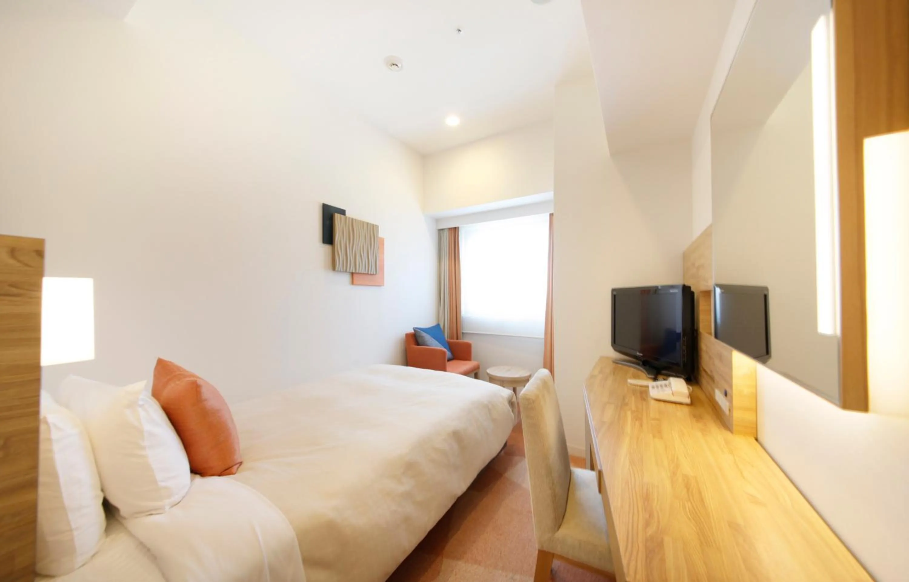 Photo of the whole room, Bed in Sotetsu Fresa Inn Nagano-Zenkojiguchi